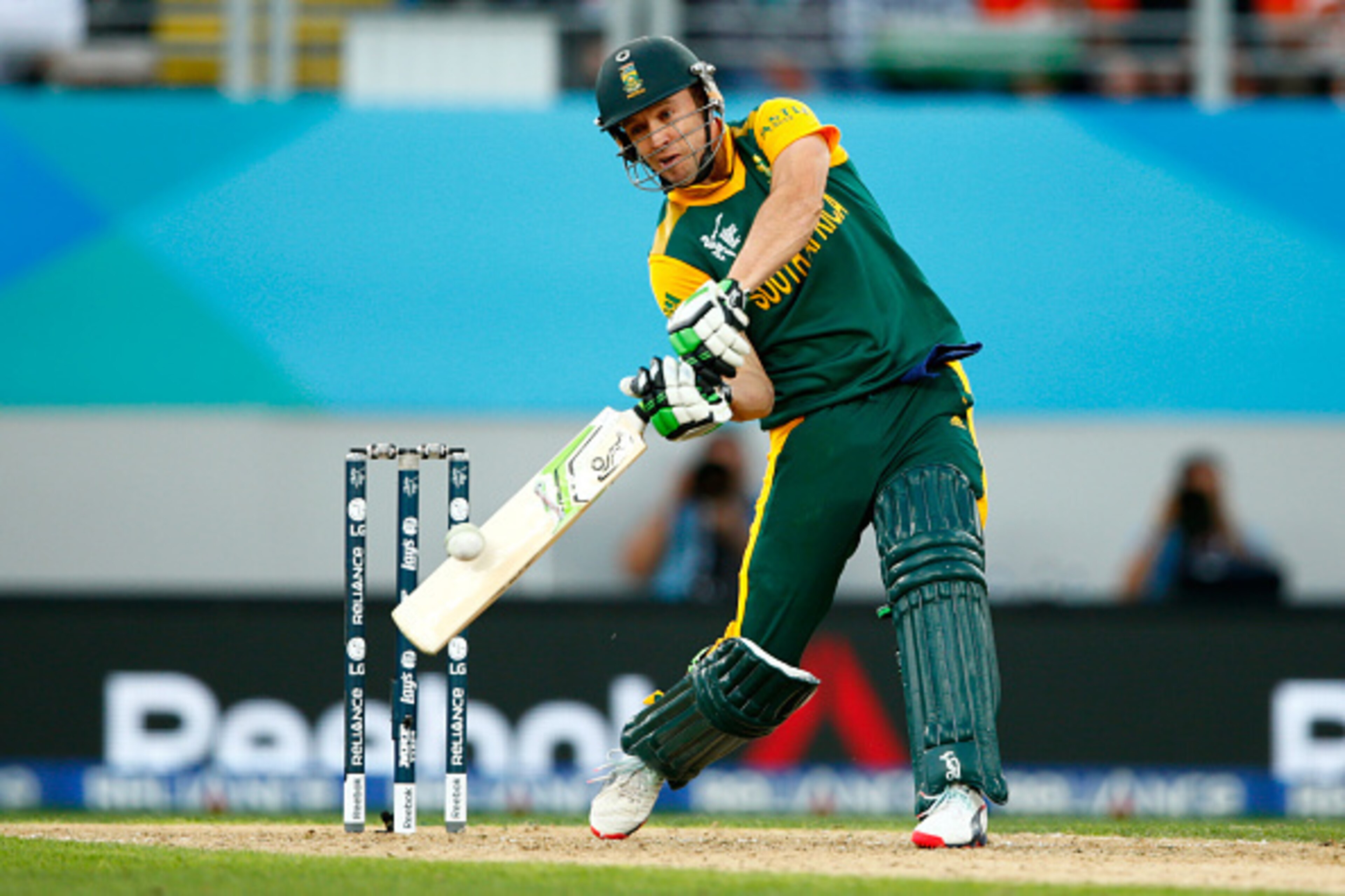 AUCKLAND, NEW ZEALAND - MARCH 24:  AB de Villiers of South Africa bats during the 2015 Cricket World Cup Semi Final match between New Zealand and South Africa at Eden Park on March 24, 2015 in Auckland, New Zealand.  (Photo by Phil Walter/Getty Images)