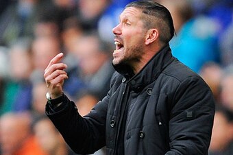 BARCELONA, SPAIN - MARCH 14:  Head coach Diego Pablo Simeone of Atletico de Madrid directs his players during the La Liga match between RCD Espanyol and Club Atletico de Madrid at Power 8 Stadium on March 14, 2015 in Barcelona, Spain.  (Photo by David Ram