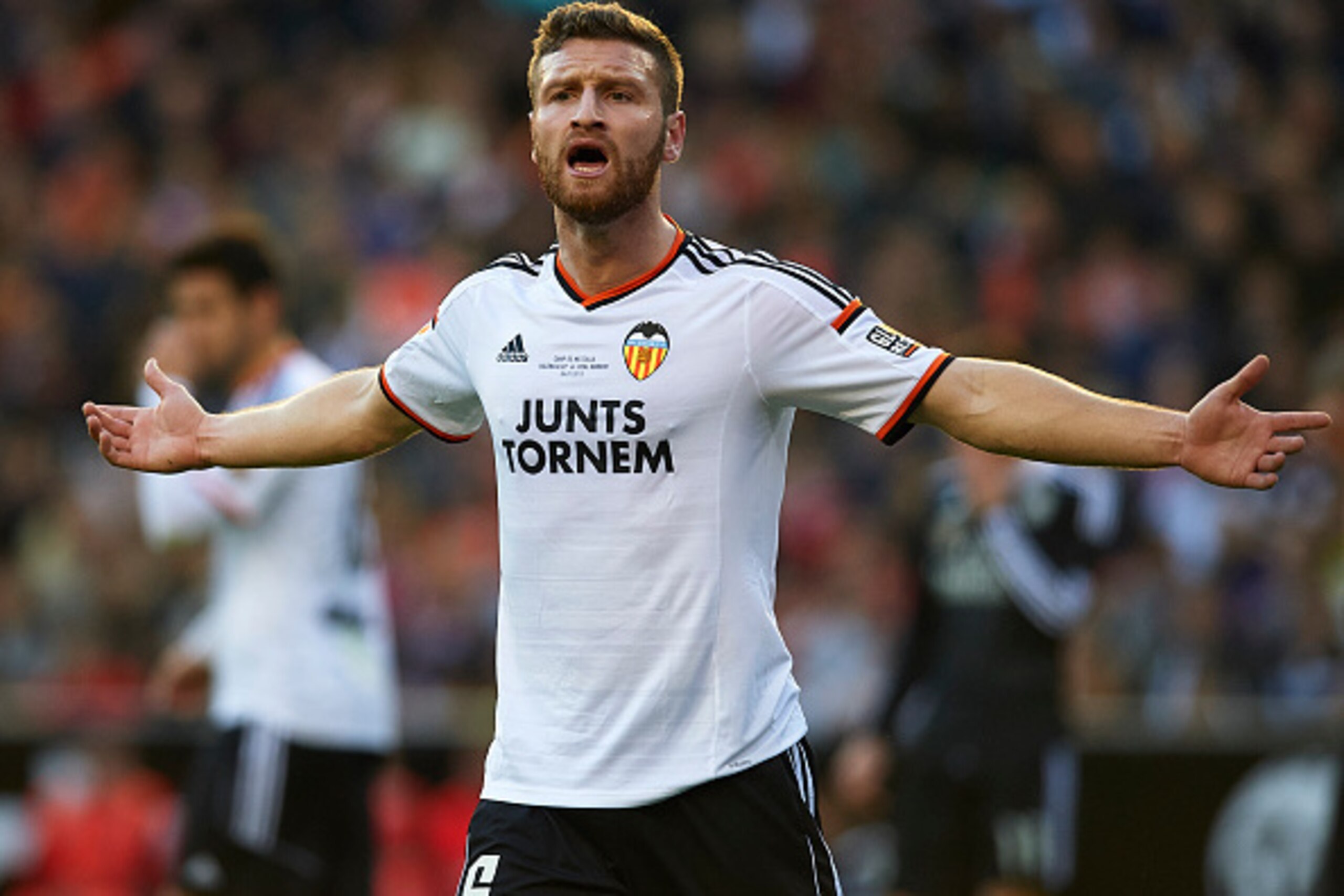 VALENCIA, SPAIN - JANUARY 04:  Shkodran Mustafi of Valencia reacts during the La Liga match between Valencia CF and Real Madrid CF at Estadi de Mestalla on January 4, 2015 in Valencia, Spain.  (Photo by Manuel Queimadelos Alonso/Getty Images)