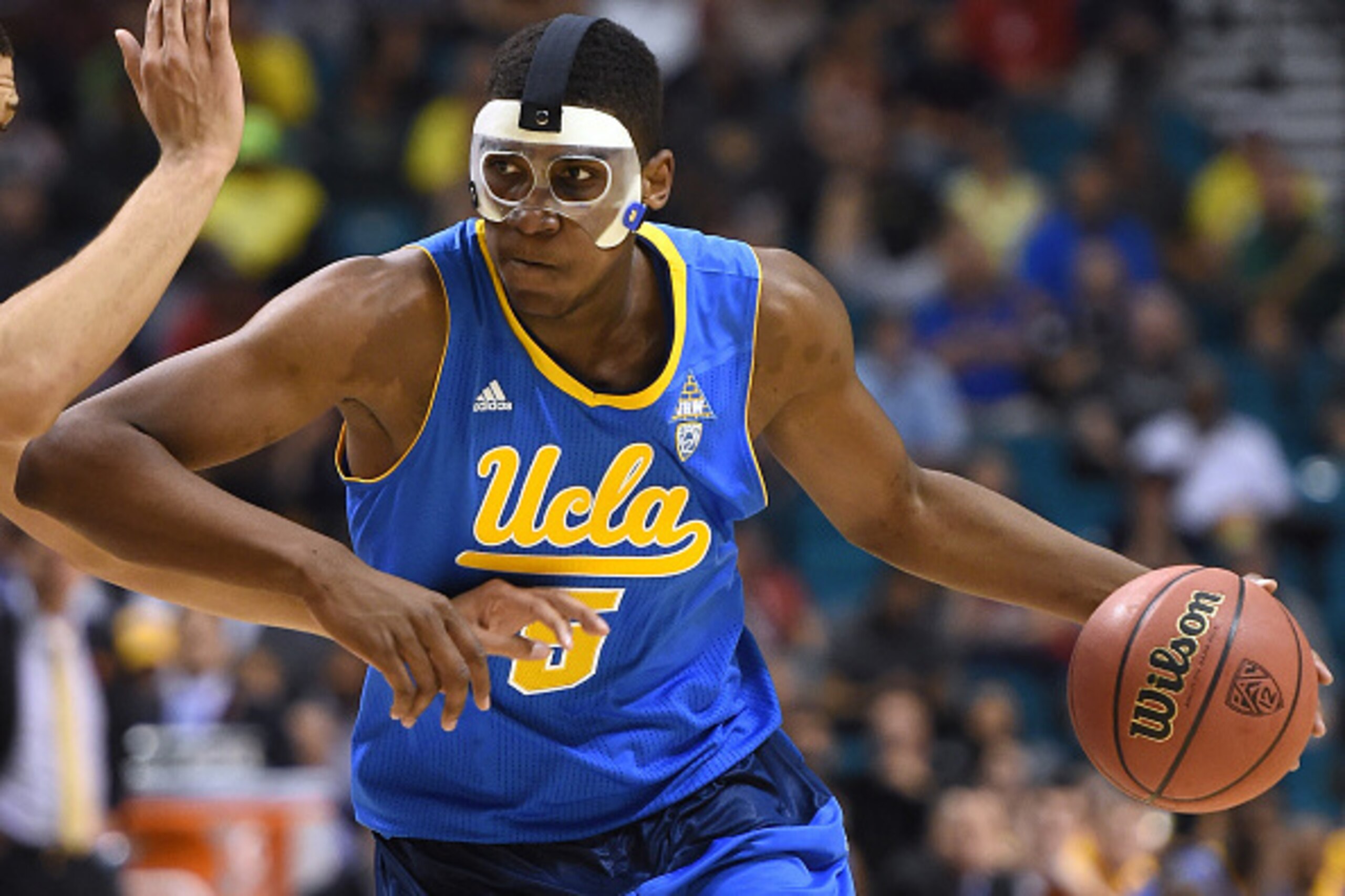 LAS VEGAS, NV - MARCH 13:  Kevon Looney #5 of the UCLA Bruins drives against the Arizona Wildcats during a semifinal game of the Pac-12 Basketball Tournament at the MGM Grand Garden Arena on March 13, 2015 in Las Vegas, Nevada. Arizona won 70-64.  (Photo 