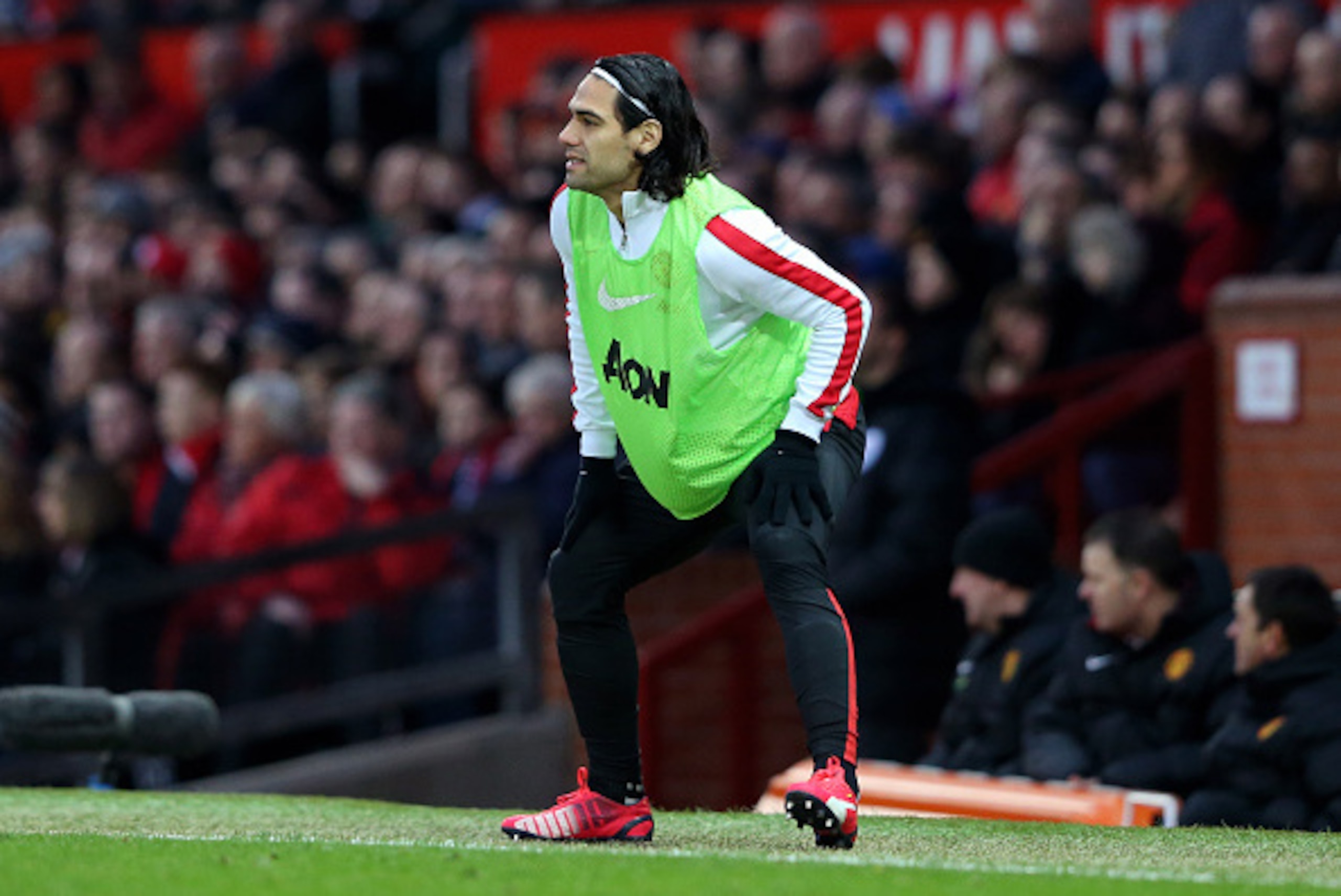MANCHESTER, ENGLAND - MARCH 15:  Substitute Radamel Falcao of Manchester United warms up prior to coming on in the second half during the Barclays Premier League match between Manchester United and Tottenham Hotspur at Old Trafford on March 15, 2015 in Ma