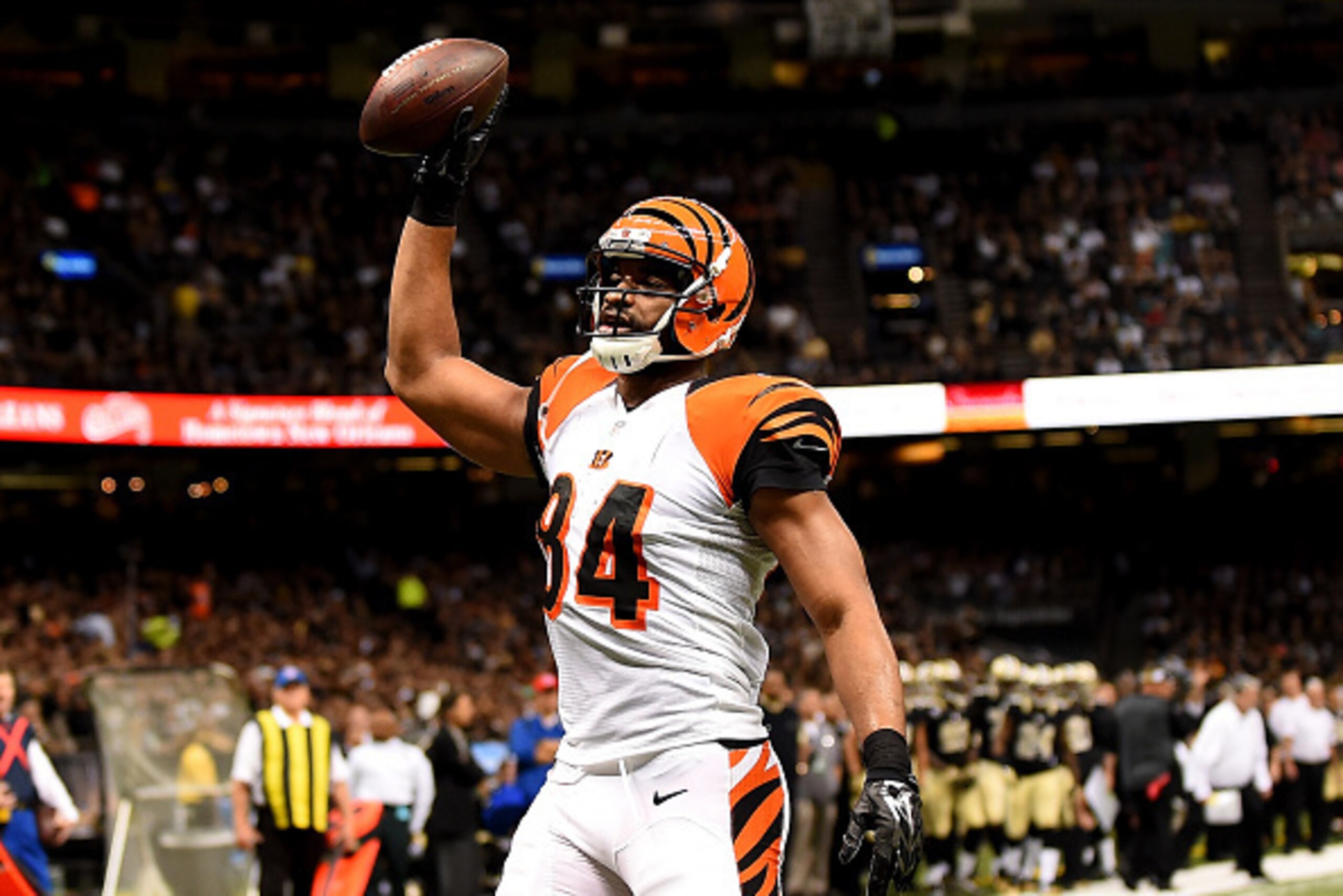 NEW ORLEANS, LA - NOVEMBER 16: Jermaine Gresham #84 of the Cincinnati Bengals celebrates his touchdown during the second half against the New Orleans Saints at Mercedes-Benz Superdome on November 16, 2014 in New Orleans, Louisiana. (Photo by Stacy Rever NEW ORLEANS, LA - NOVEMBER 16: Jermaine Gresham #84 of the Cincinnati Bengals celebrates his touchdown during the second half against the New Orleans Saints at Mercedes-Benz Superdome on November 16, 2014 in New Orleans, Louisiana. (Photo by Stacy Rever
