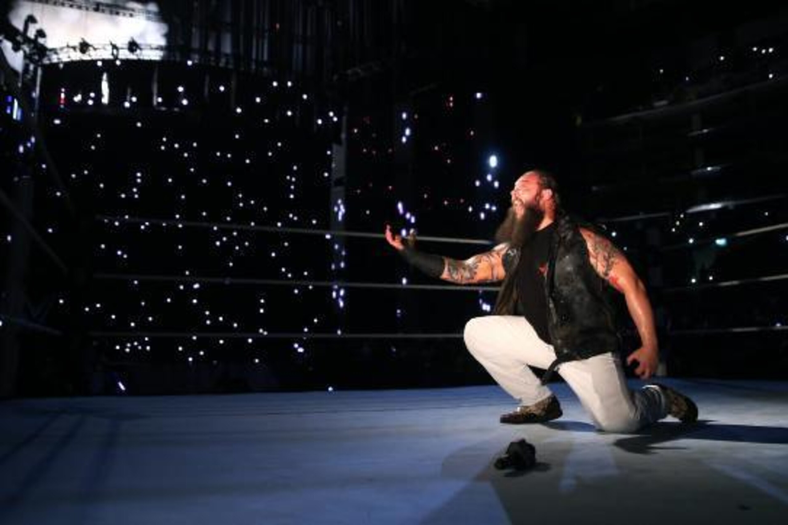 Bray mocks Undertaker.
