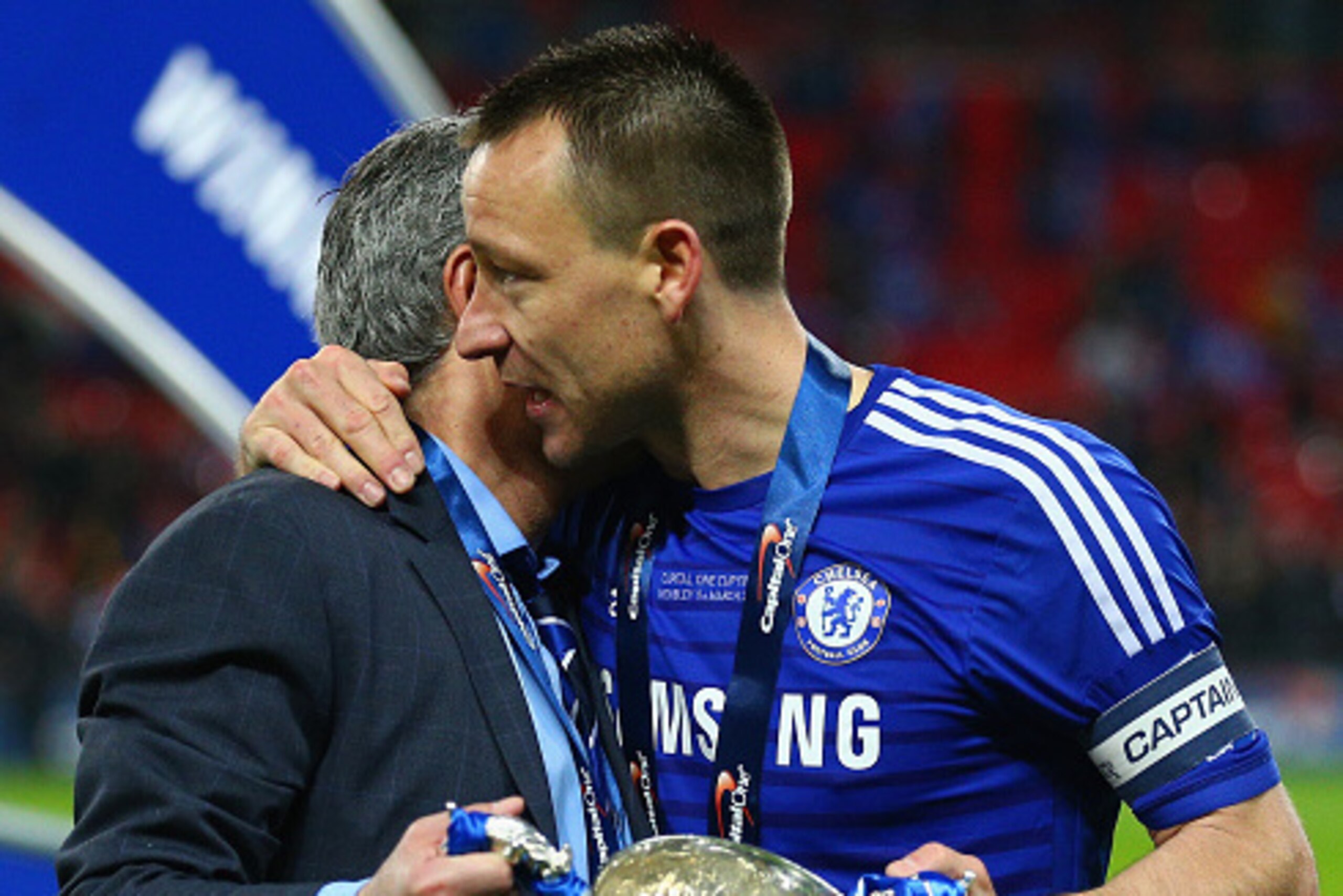 LONDON, ENGLAND - MARCH 01:  Manager Jose Mourinho of Chelsea and John Terry of Chelsea celebrate with the trophy during the Capital One Cup Final match between Chelsea and Tottenham Hotspur at Wembley Stadium on March 1, 2015 in London, England.  (Photo 