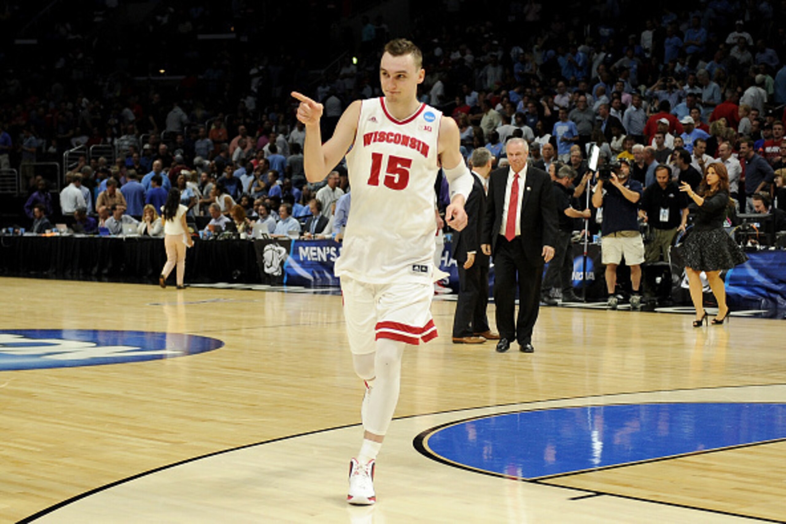 LOS ANGELES, CA - MARCH 26:  Sam Dekker #15 of the Wisconsin Badgers celebrates after the Badgers 79-72 victory against the North Carolina Tar Heels during the West Regional Semifinal of the 2015 NCAA Men's Basketball Tournament at Staples Center on March