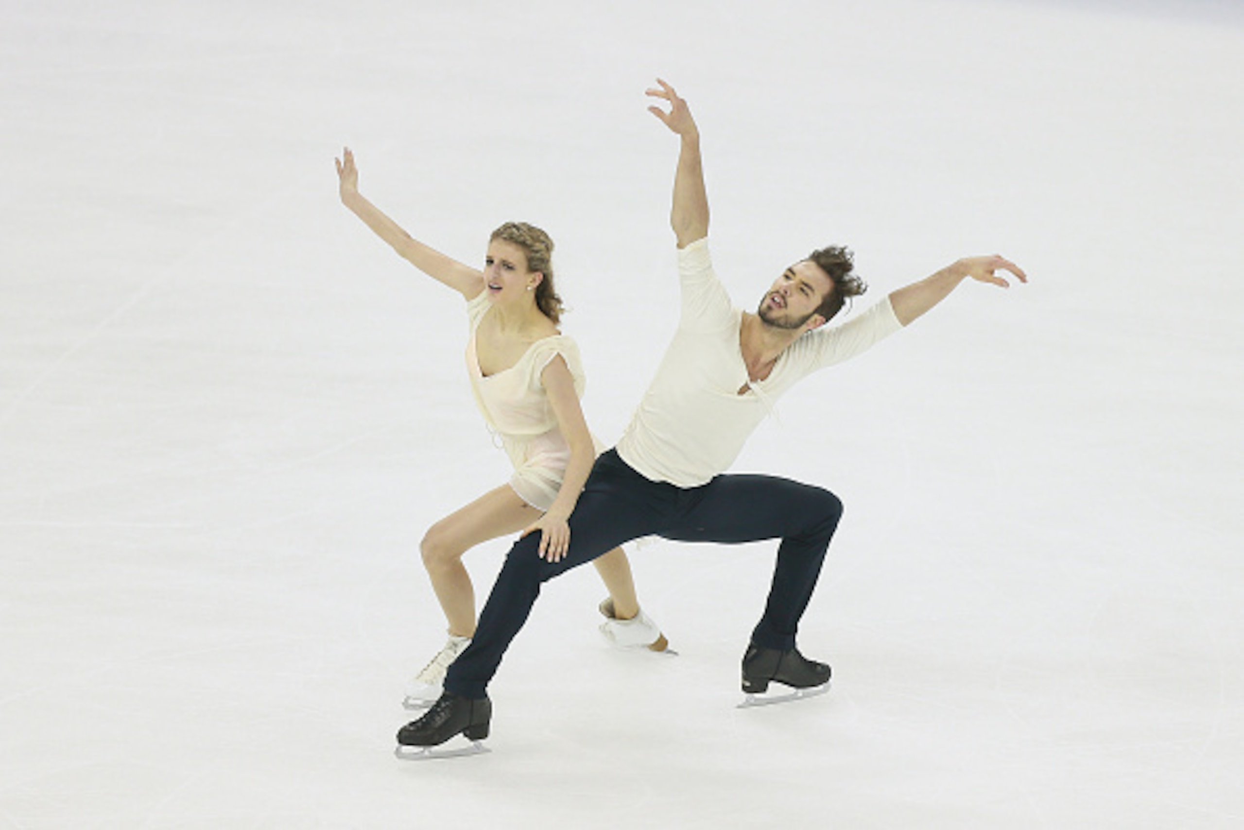 SHANGHAI, CHINA - MARCH 27:  Gabriella Papadakis and Guillaume Cizeron of France perform during the Ice Dance-Free Dance on day three of the 2015 ISU World Figure Skating Championships at Shanghai Oriental Sports Center on March 27, 2015 in Shanghai, Chin