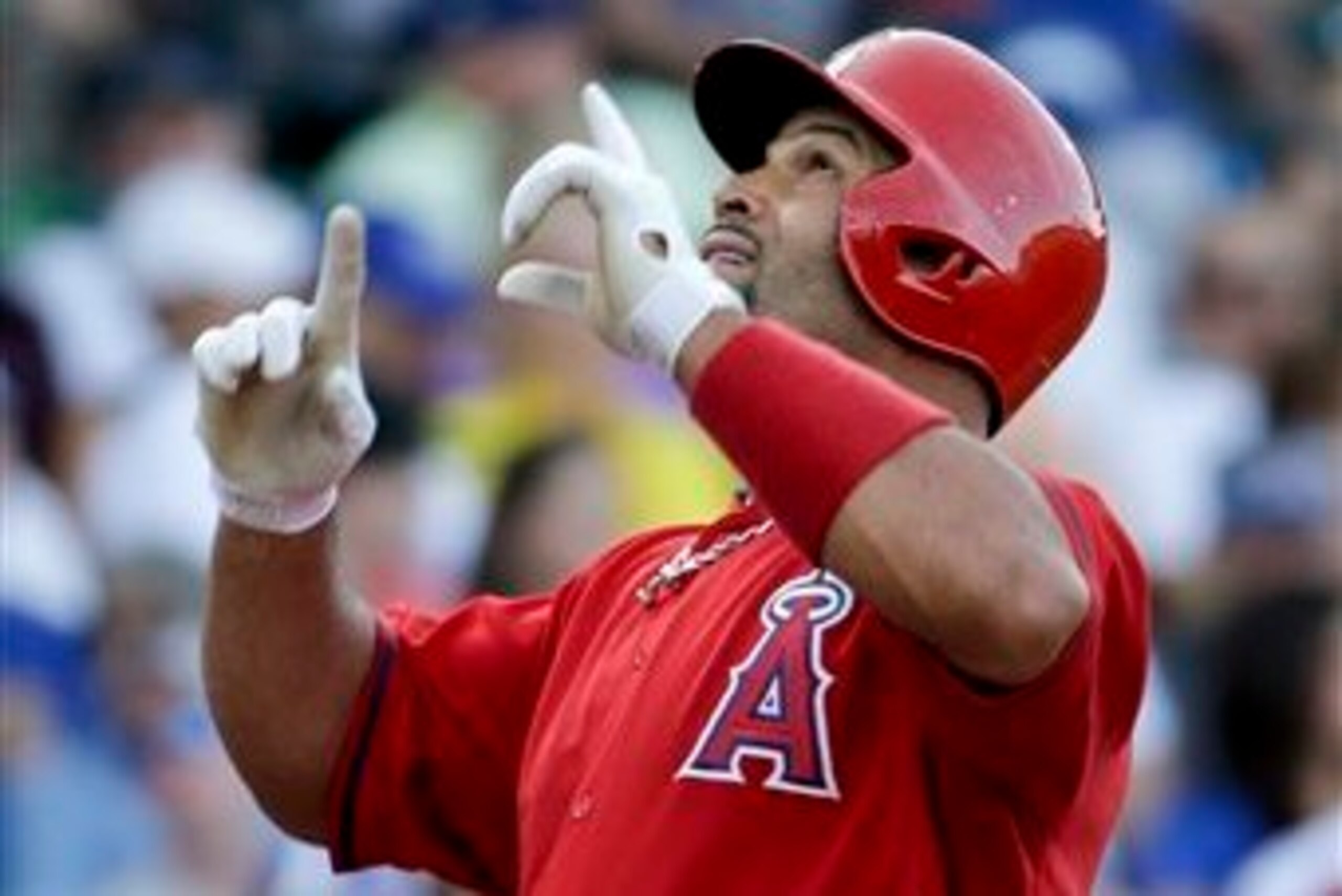 Projection systems have Pujols projected for between 2.5 and 4.0 WAR in 2015.