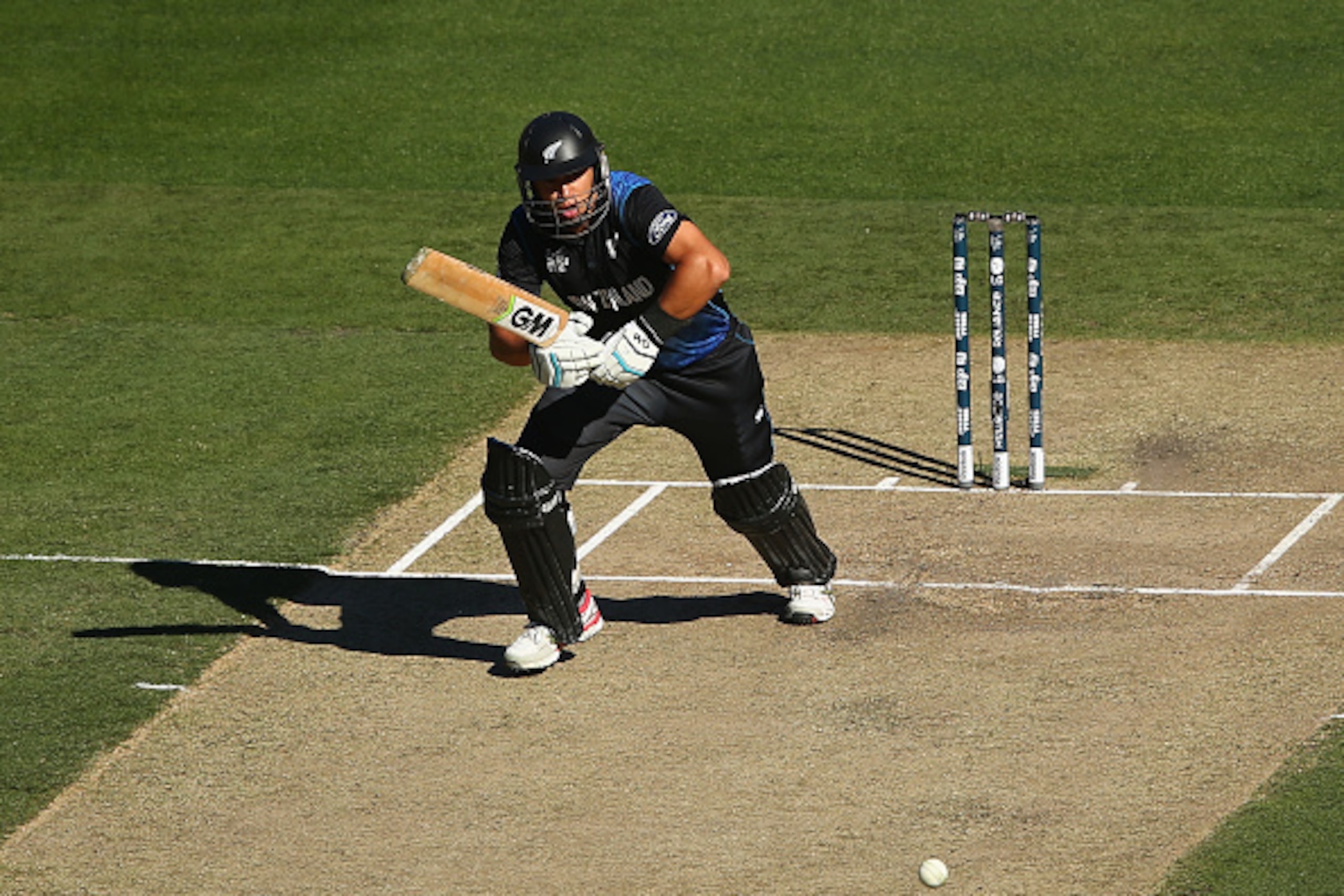 MELBOURNE, AUSTRALIA - MARCH 29: Ross Taylor of New Zealand bats during the 2015 ICC Cricket World Cup final match between Australia and New Zealand at Melbourne Cricket Ground on March 29, 2015 in Melbourne, Australia.  (Photo by Robert Cianflone/Getty I