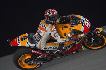 DOHA, QATAR - MARCH 26:  Marc Marquez of Spain and Repsol Honda Team rounds the bend
  during the  MotoGp of Qatar - Free Practice at Losail Circuit on March 26, 2015 in Doha, Qatar.  (Photo by Mirco Lazzari gp/Getty Images)