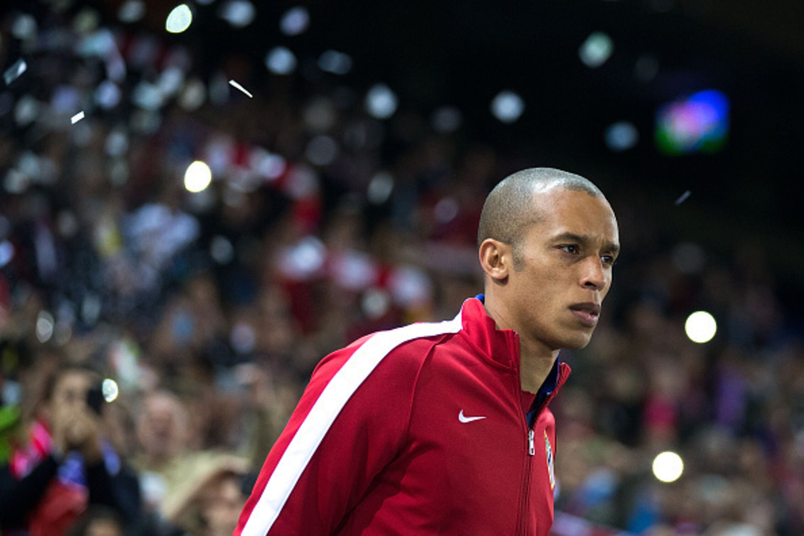 MADRID, SPAIN - MARCH 17: Joao Miranda enters the pitch prior to start the UEFA Champions League round of 16 second leg match between Club Atletico de Madrid and Bayer 04 Leverkusen at Vicente Calderon Stadium on March 17, 2015 in Madrid, Spain.  (Photo b
