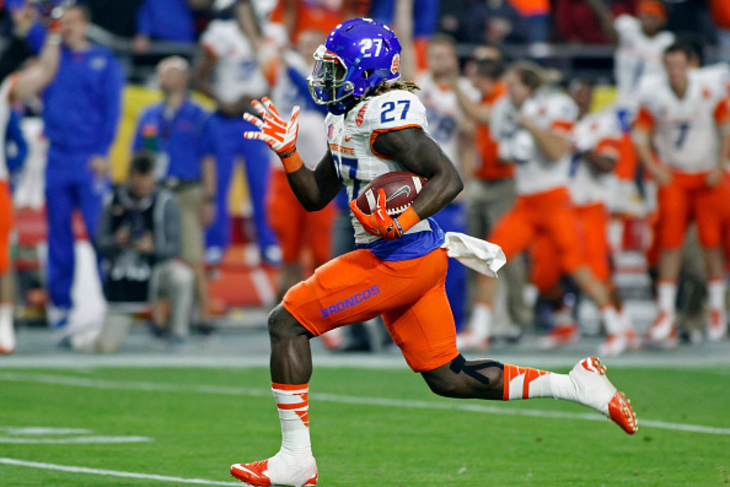 GLENDALE, AZ - DECEMBER 31: Running back Jay Ajayi #27 of the Boise State Broncos sprints for the endzone on a touchdown run against the Arizona Wildcats during the first quarter of the Vizio Fiesta Bowl at University of Phoenix Stadium on December 31, 2 GLENDALE, AZ - DECEMBER 31: Running back Jay Ajayi #27 of the Boise State Broncos sprints for the endzone on a touchdown run against the Arizona Wildcats during the first quarter of the Vizio Fiesta Bowl at University of Phoenix Stadium on December 31, 2