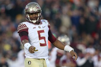 PASADENA, CA - JANUARY 01:  Quarterback Jameis Winston #5 of the Florida State Seminoles signals during the College Football Playoff Semifinal against the Oregon Ducks at the Rose Bowl Game presented by Northwestern Mutual at the Rose Bowl on January 1, 2