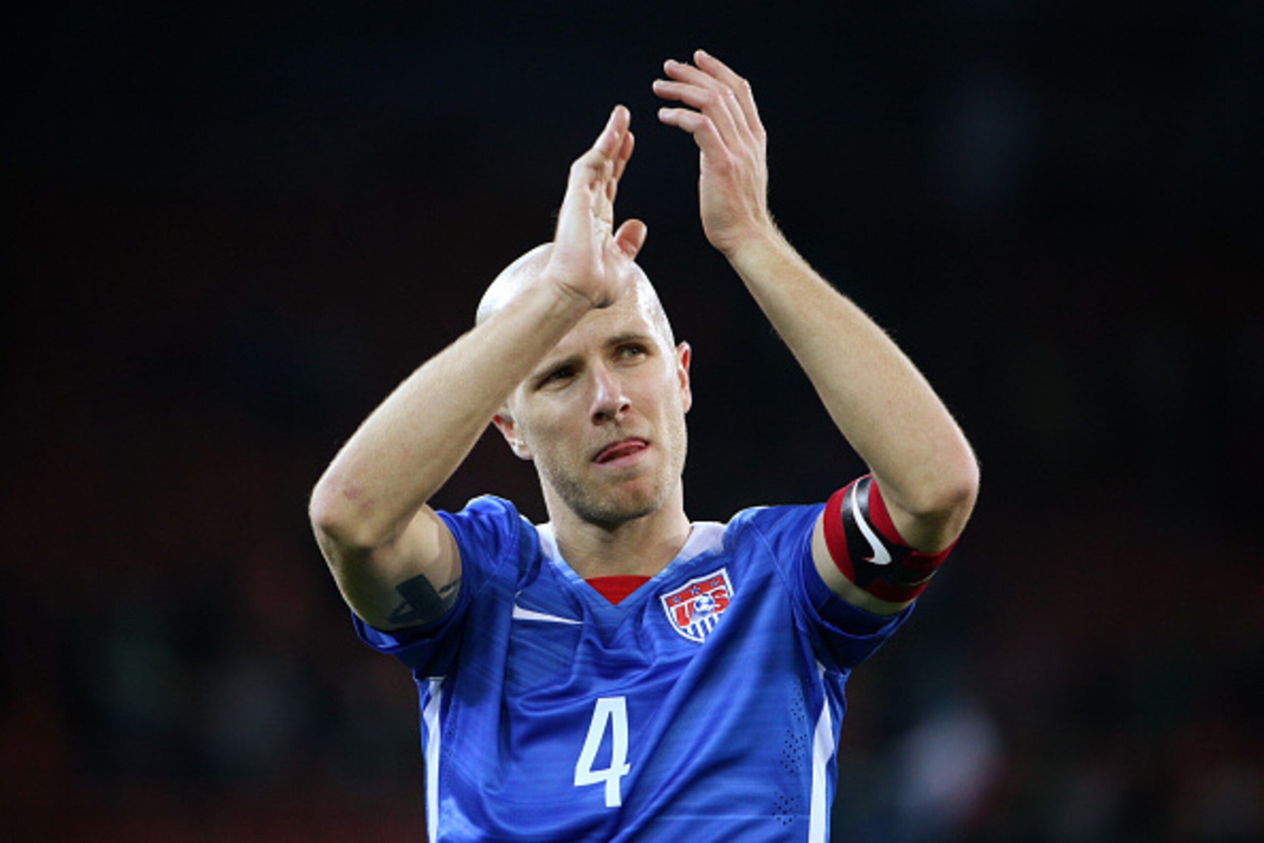 ZURICH, SWITZERLAND - MARCH 31: Michael Bradley of the USA applauds the fans after the international friendly match between Switzerland and the United States at Stadium Letzigrund on March 31, 2015 in Zurich, Switzerland. (Photo by Philipp Schmidli/Getty ZURICH, SWITZERLAND - MARCH 31: Michael Bradley of the USA applauds the fans after the international friendly match between Switzerland and the United States at Stadium Letzigrund on March 31, 2015 in Zurich, Switzerland. (Photo by Philipp Schmidli/Getty