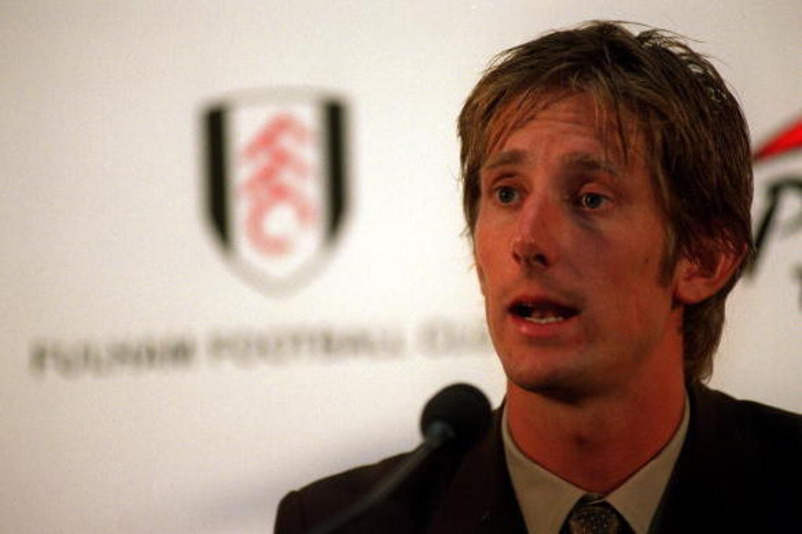 2 Aug 2001:  Edwin Van der Sar of Fulham talks to the press at a  press conference to announce him as the new signing at Fulham Training Gound, London. Mandatory Credit: Tom Shaw/ALLSPORT