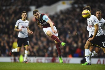 LONDON, ENGLAND - DECEMBER 20:  Ashley Barnes of Burnley scores his goal during the Barclays Premier League match between Tottenham Hotspur and Burnley at White Hart Lane on December 20, 2014 in London, England.  (Photo by Laurence Griffiths/Getty Images)
