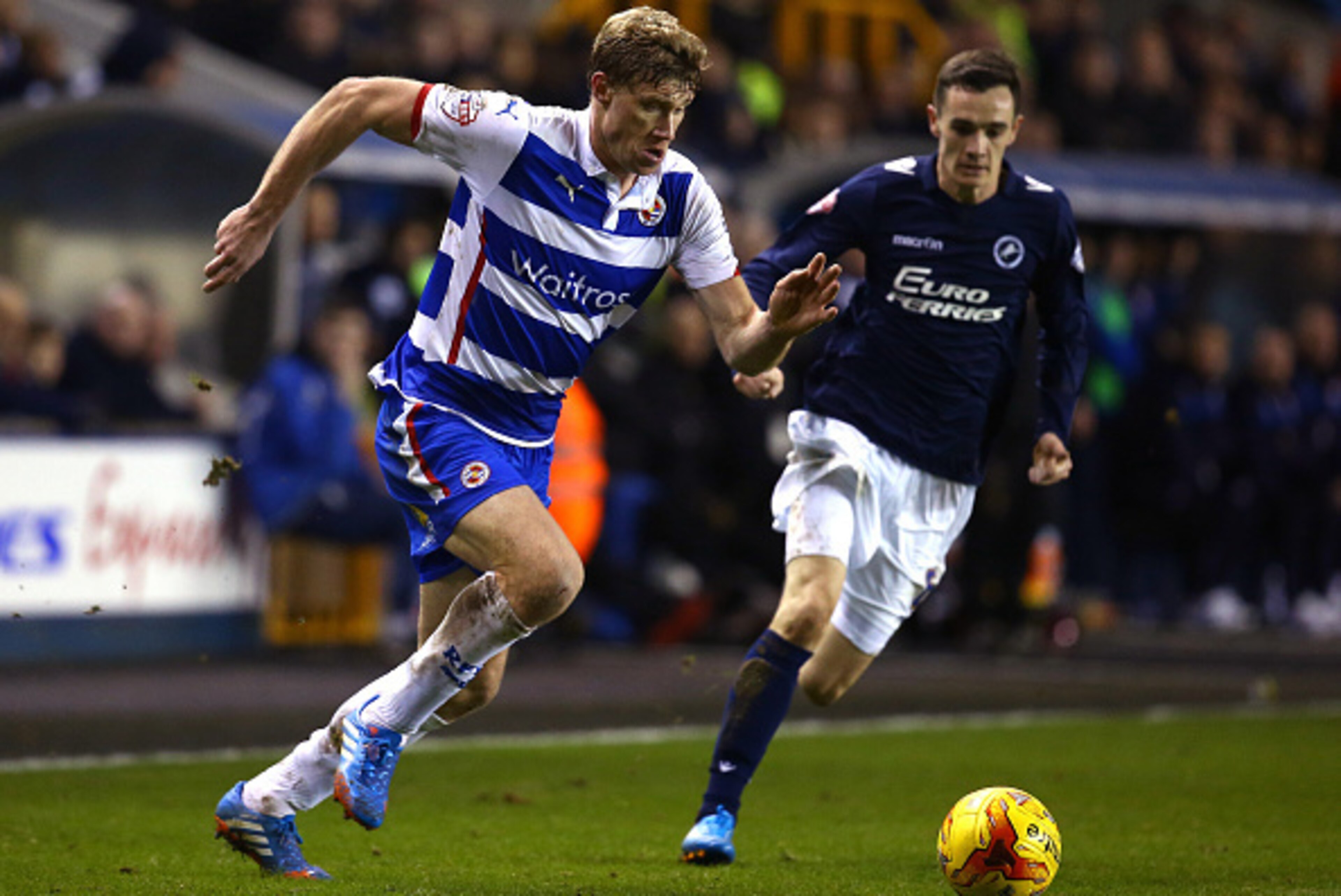 LONDON, ENGLAND - JANUARY 27: Reading's Pavel Pogrebnyak attacks during the Sky Bet Championship match between Millwall and Reading at The Den on January 27, 2015 in London, England. (Photo by Charlie Crowhurst/Getty Images)