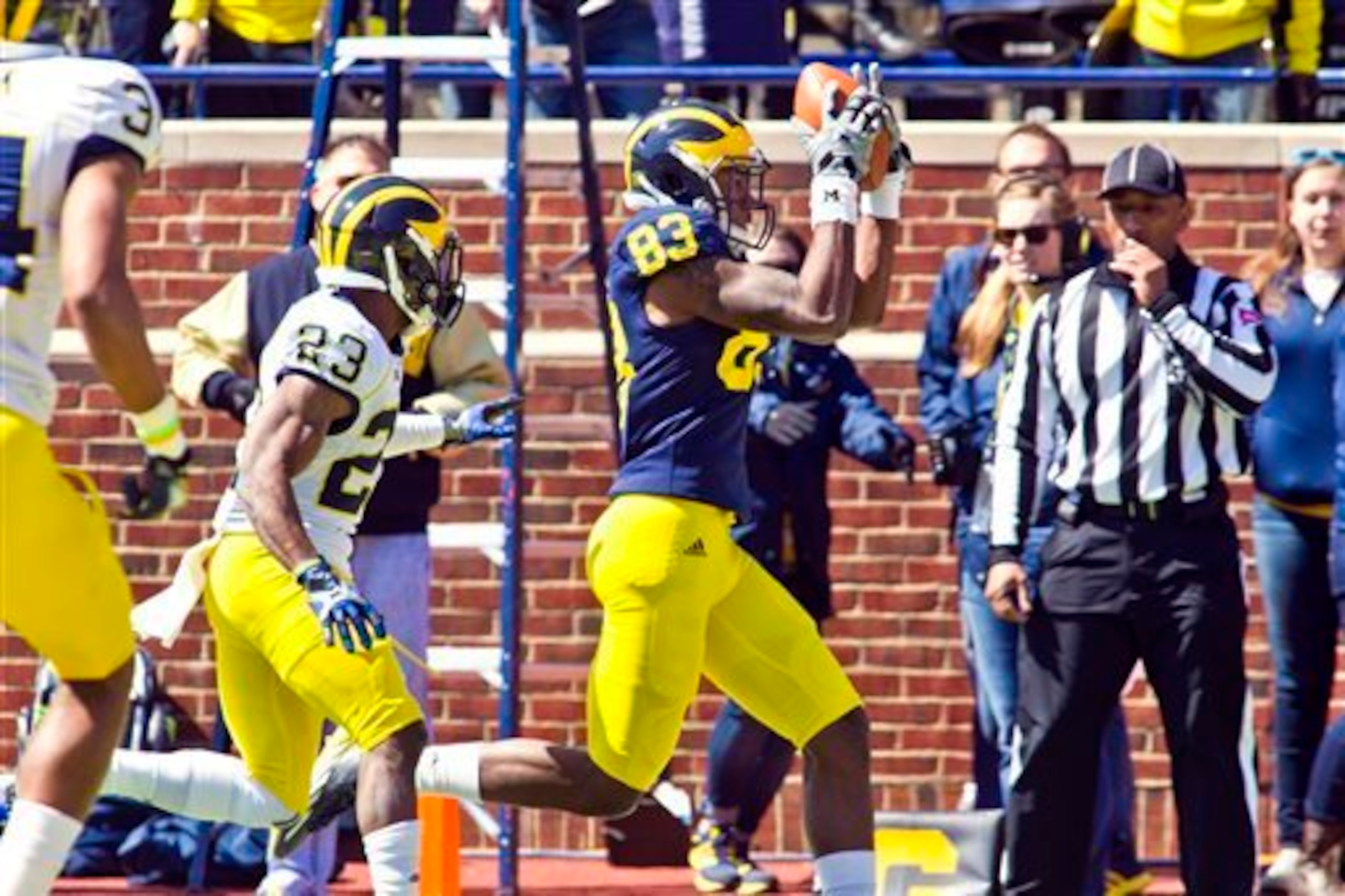 Jaron Duke's 14-yard TD catch was the only offense on Saturday.
