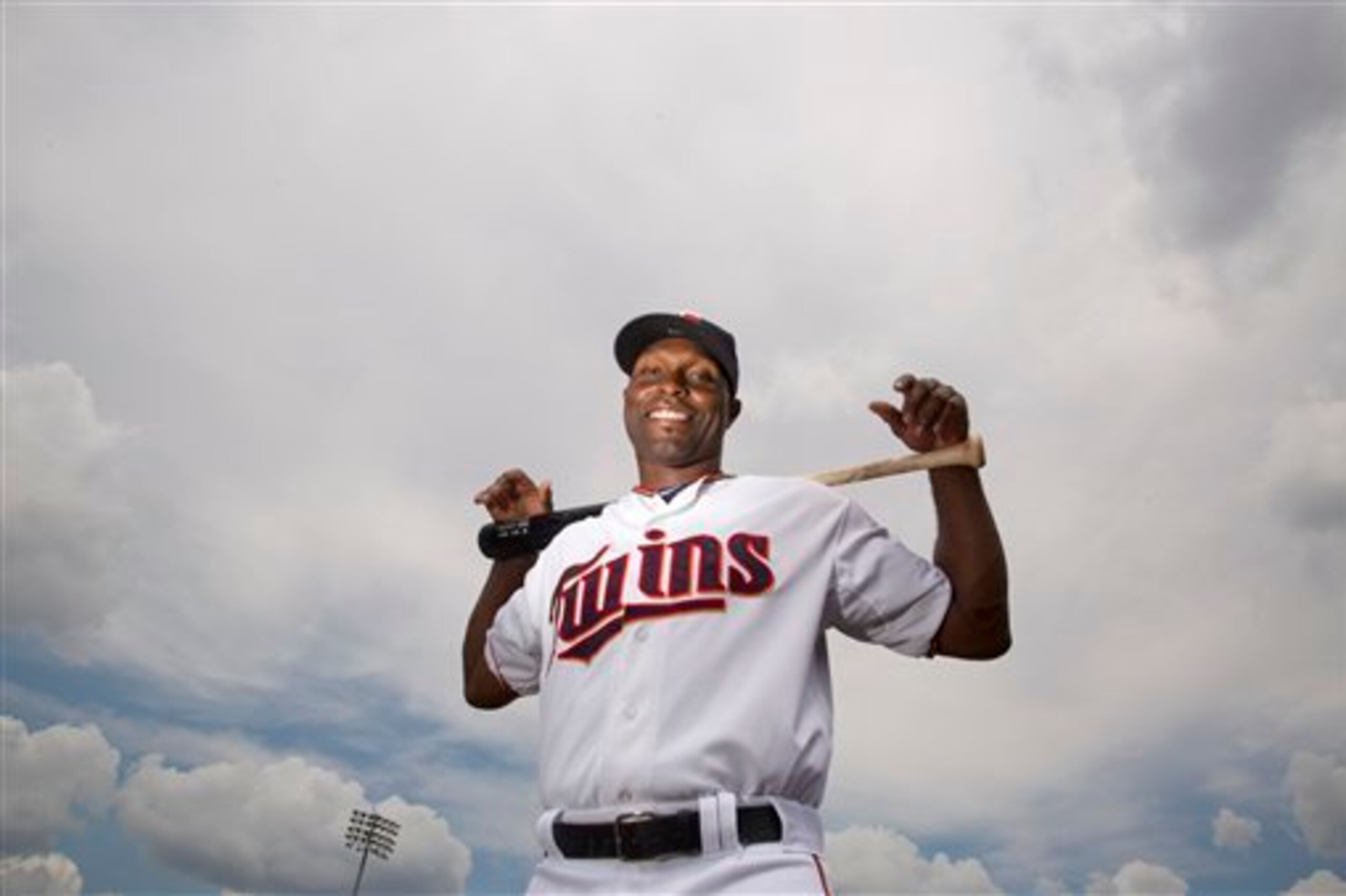 Torii Hunter will lead the young Twins against his old squad, the Tigers. Torii Hunter will lead the young Twins against his old squad, the Tigers.