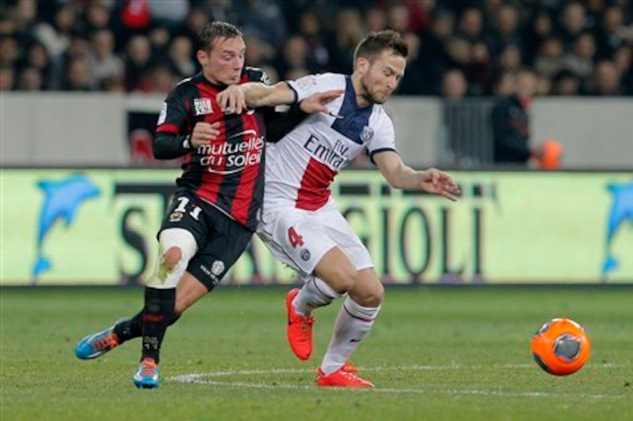 Cabaye has struggled for regular minutes with the French champions.