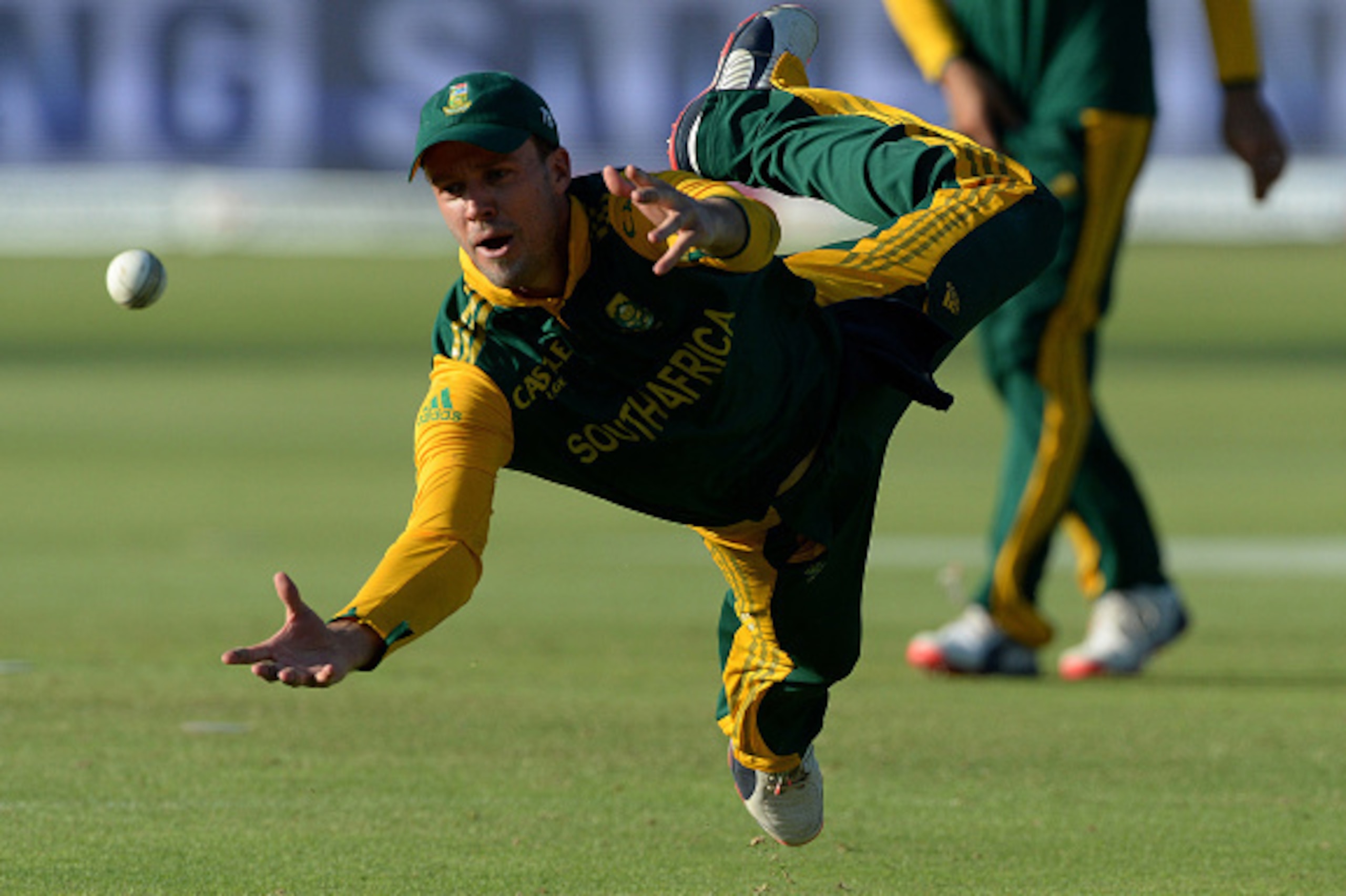 PORT ELIZABETH, SOUTH AFRICA - JANUARY 25: AB de Villiers of South Africa drops Andre Russell on 40 during the 4th Momentum ODI between South Africa and West Indies at St Georges Park on January 25, 2015 in Port Elizabeth, South Africa. (Photo by Duif du 