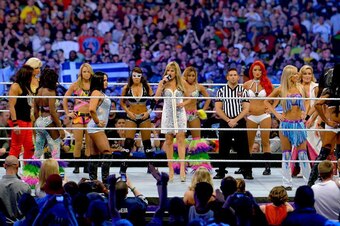 The Divas prepare for the title match at WrestleMania 30.
