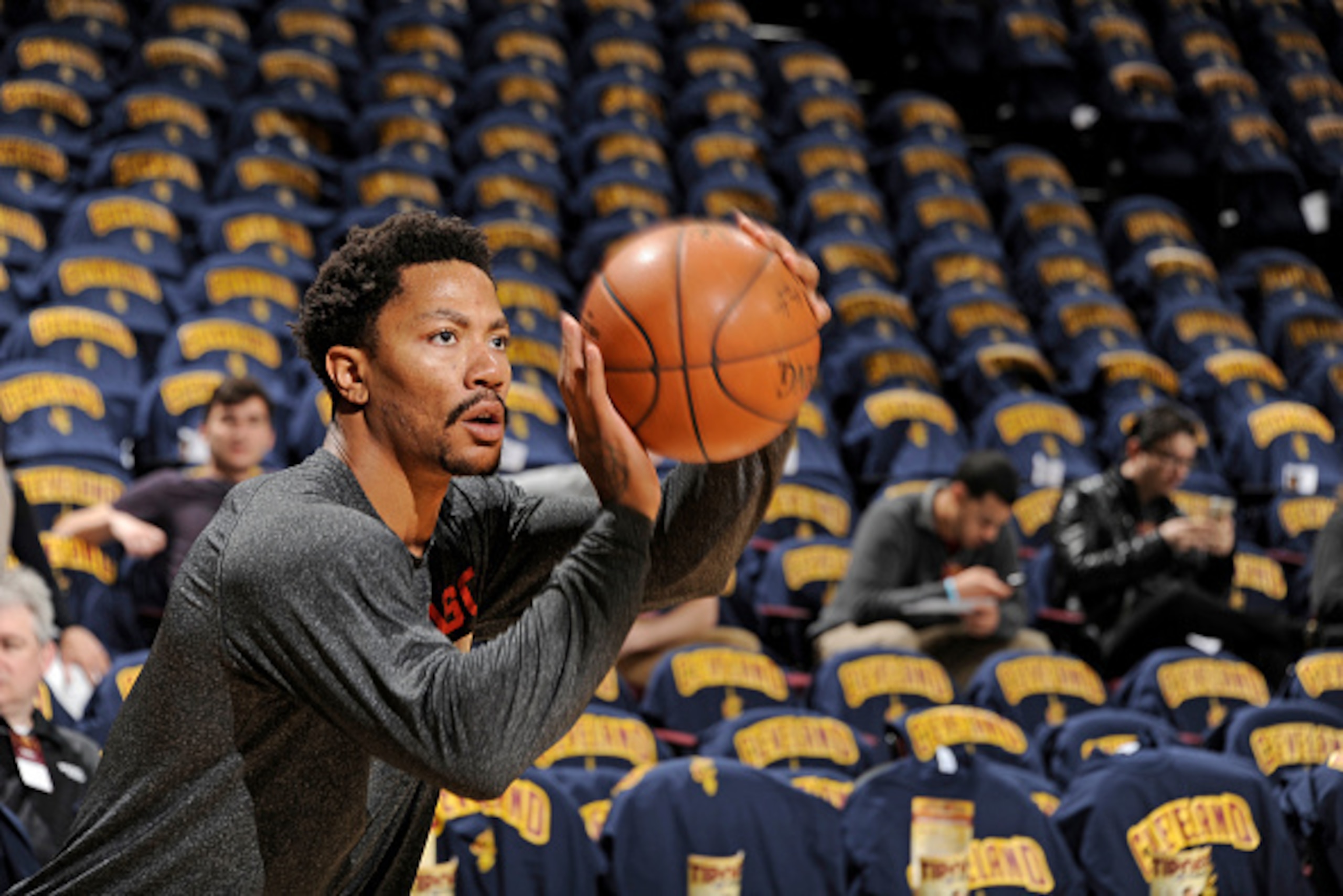 CLEVELAND, OH - APRIL 5: Derrick Rose #1 of the Chicago Bulls warms up before the game against the Cleveland Cavaliers on April 5, 2015 at Quicken Loans Arena in Cleveland, Ohio. NOTE TO USER: User expressly acknowledges and agrees that, by downloading a CLEVELAND, OH - APRIL 5: Derrick Rose #1 of the Chicago Bulls warms up before the game against the Cleveland Cavaliers on April 5, 2015 at Quicken Loans Arena in Cleveland, Ohio. NOTE TO USER: User expressly acknowledges and agrees that, by downloading a