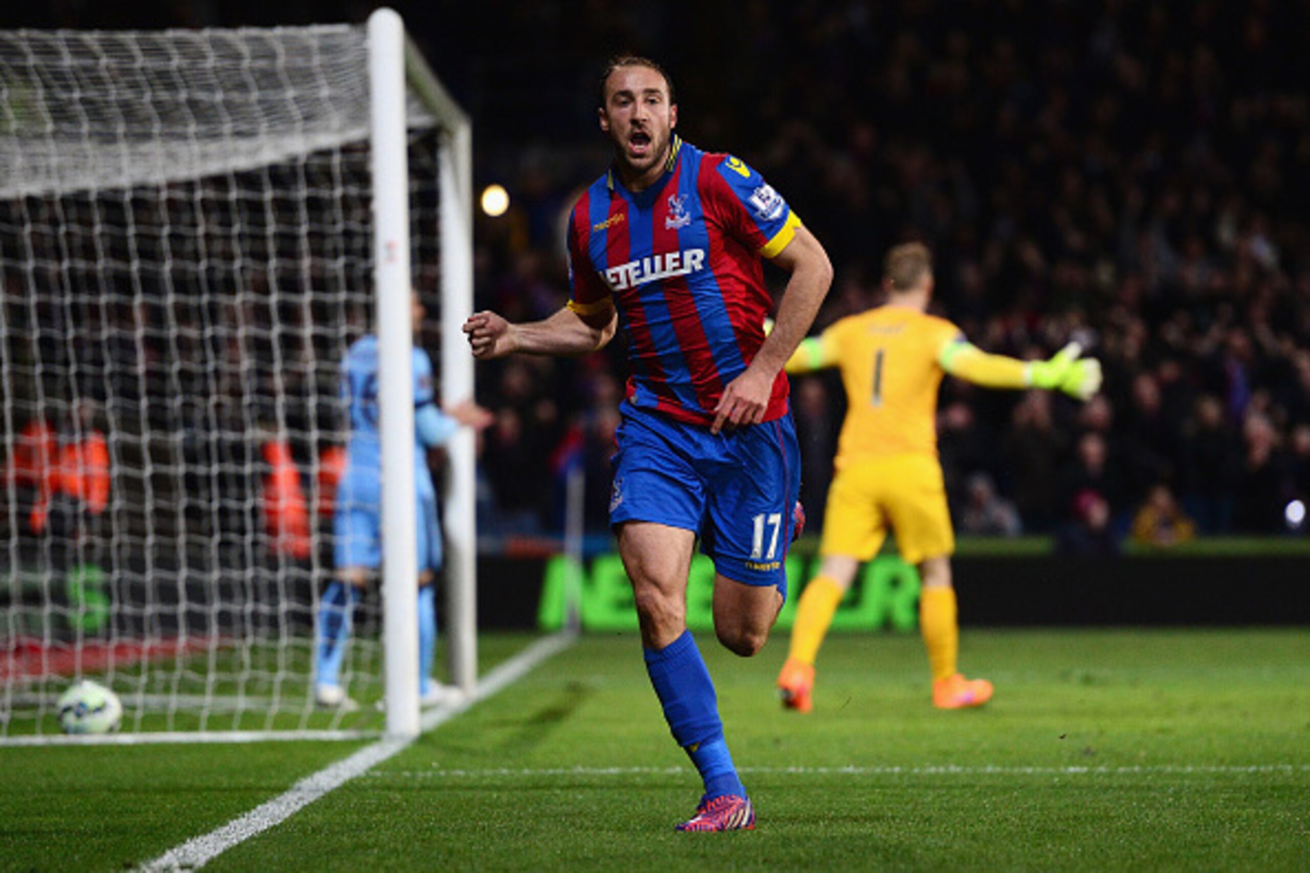 LONDON, ENGLAND - APRIL 06:  Glenn Murray of Crystal Palace celebrates scoring the opening goal during the Barclays Premier League match between Crystal Palace and Manchester City at Selhurst Park on April 6, 2015 in London, England.  (Photo by Jamie McDo
