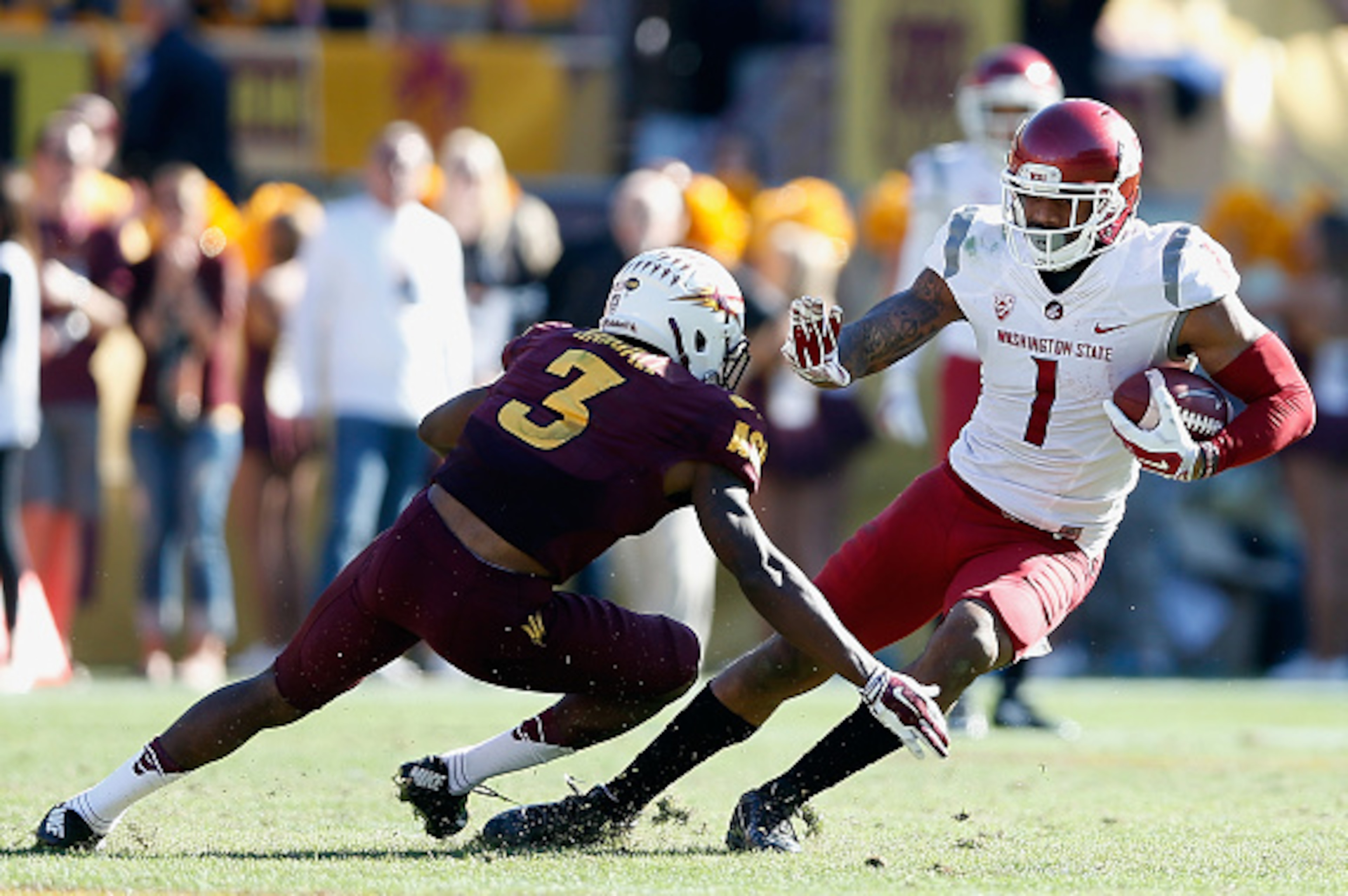 TEMPE, AZ - NOVEMBER 22:  Wide receiver Vince Mayle #1 of the Washington State Cougars runs with the football against the Arizona State Sun Devils during the college football game at Sun Devil Stadium on November 22, 2014 in Tempe, Arizona. The Sun Devils