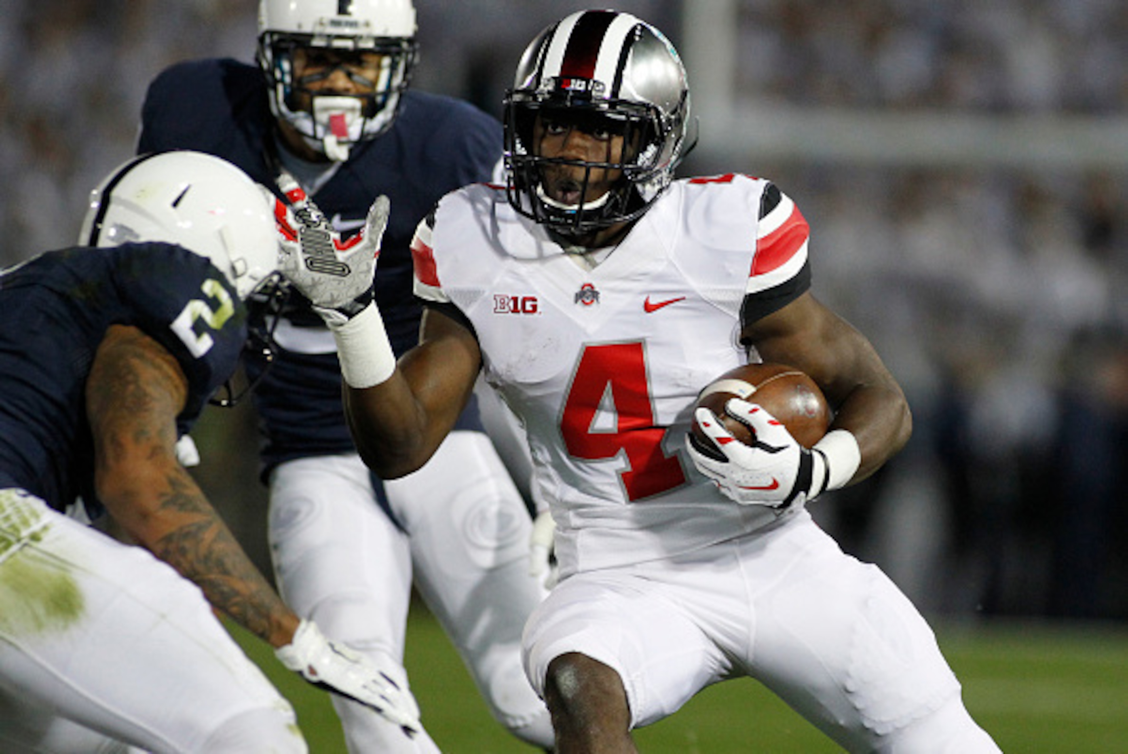 STATE COLLEGE, PA - OCTOBER 25:  Curtis Samuel #4 of the Ohio State Buckeyes rushes during the game against the Penn State Nittany Lions on October 25, 2014 at Beaver Stadium in State College, Pennsylvania.  (Photo by Justin K. Aller/Getty Images)