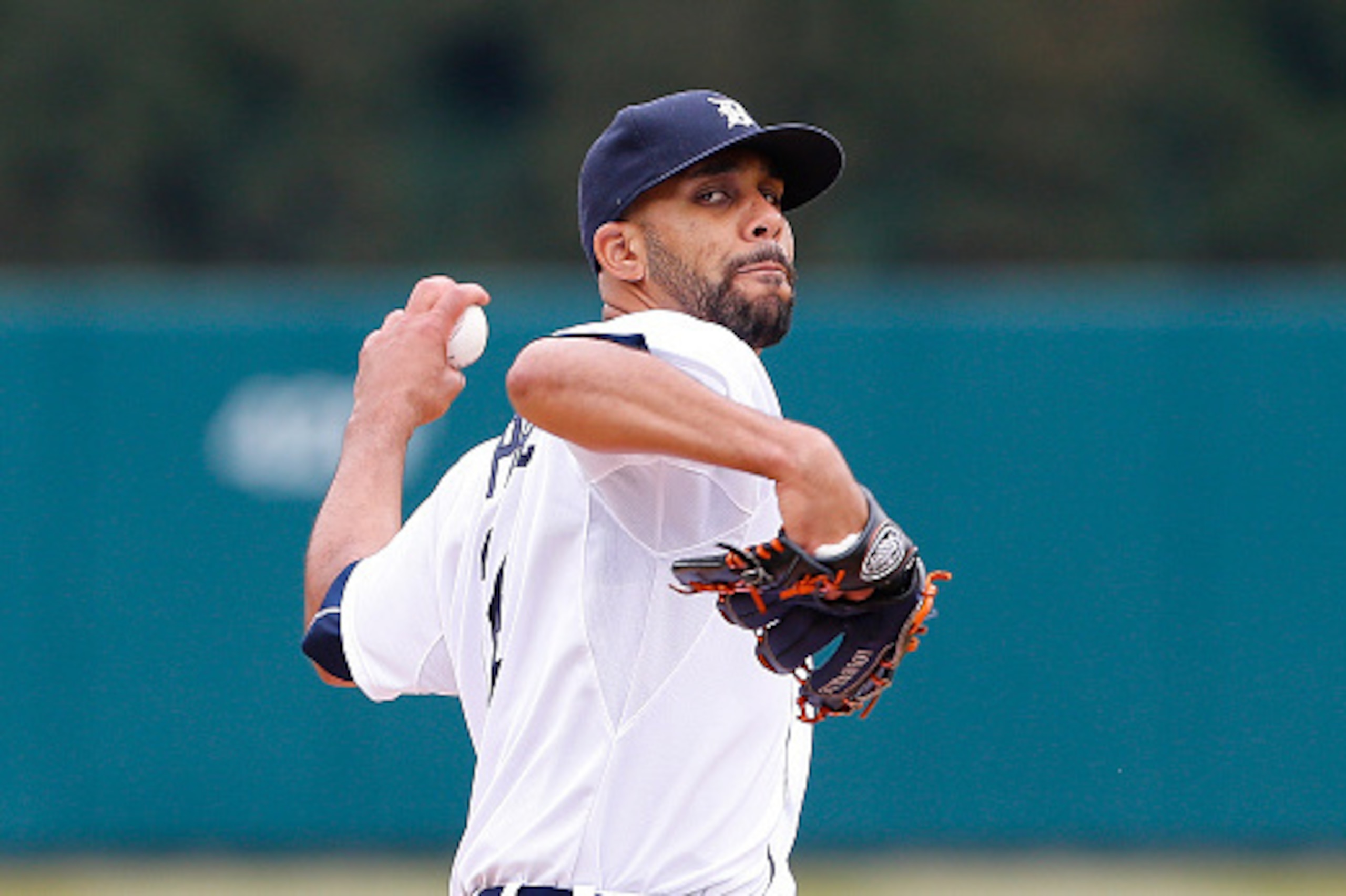 DETROIT, MI - APRIL 6: David Price #14 of the Detroit Tigers warms up prior to the start of the Opening Day game against the Minnesota Twins at Comerica Park on April 6, 2015 in Detroit, Michigan. (Photo by Leon Halip/Getty Images)