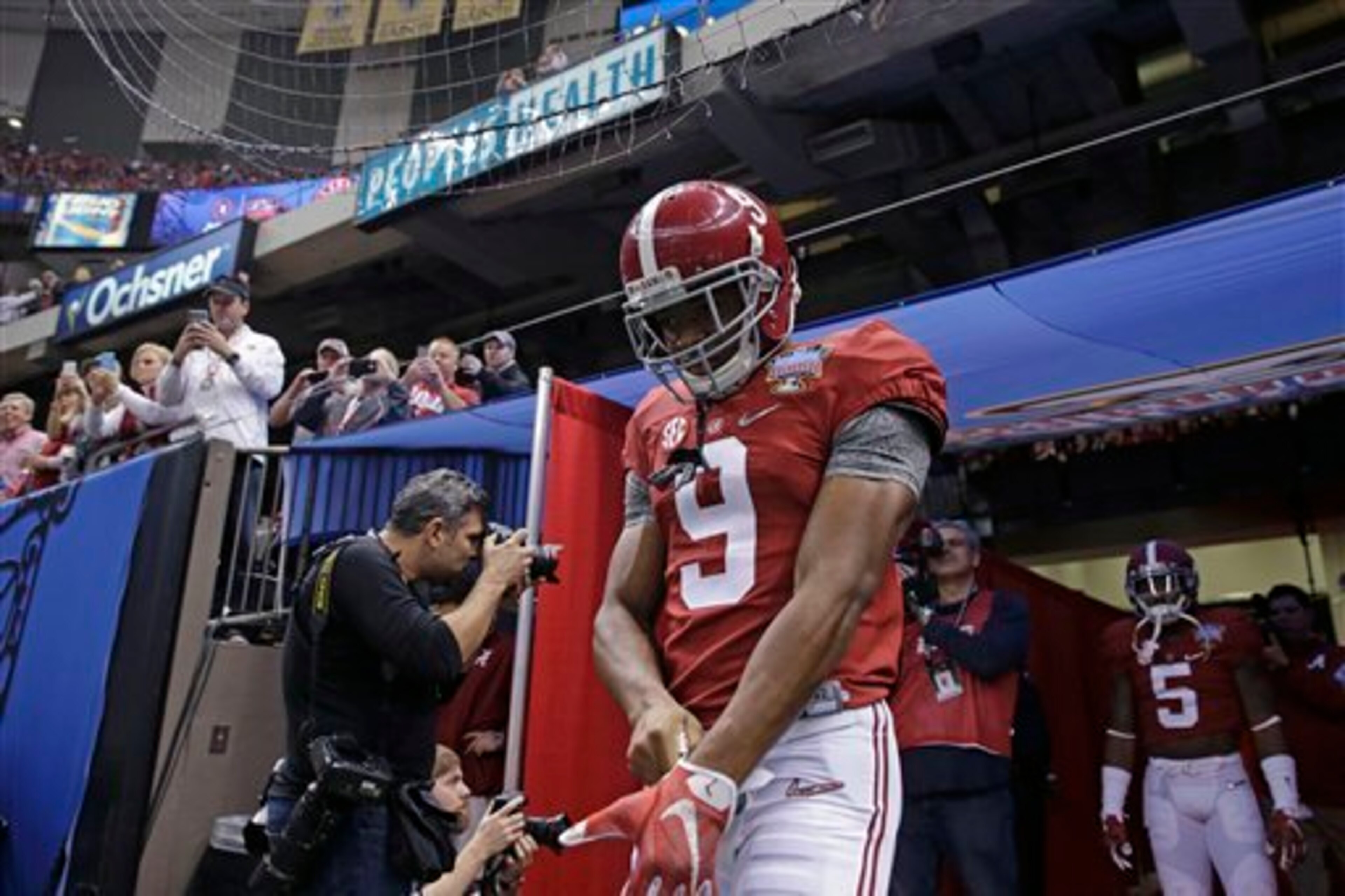 There has been talk of a 49ers' trade to get Amari Cooper