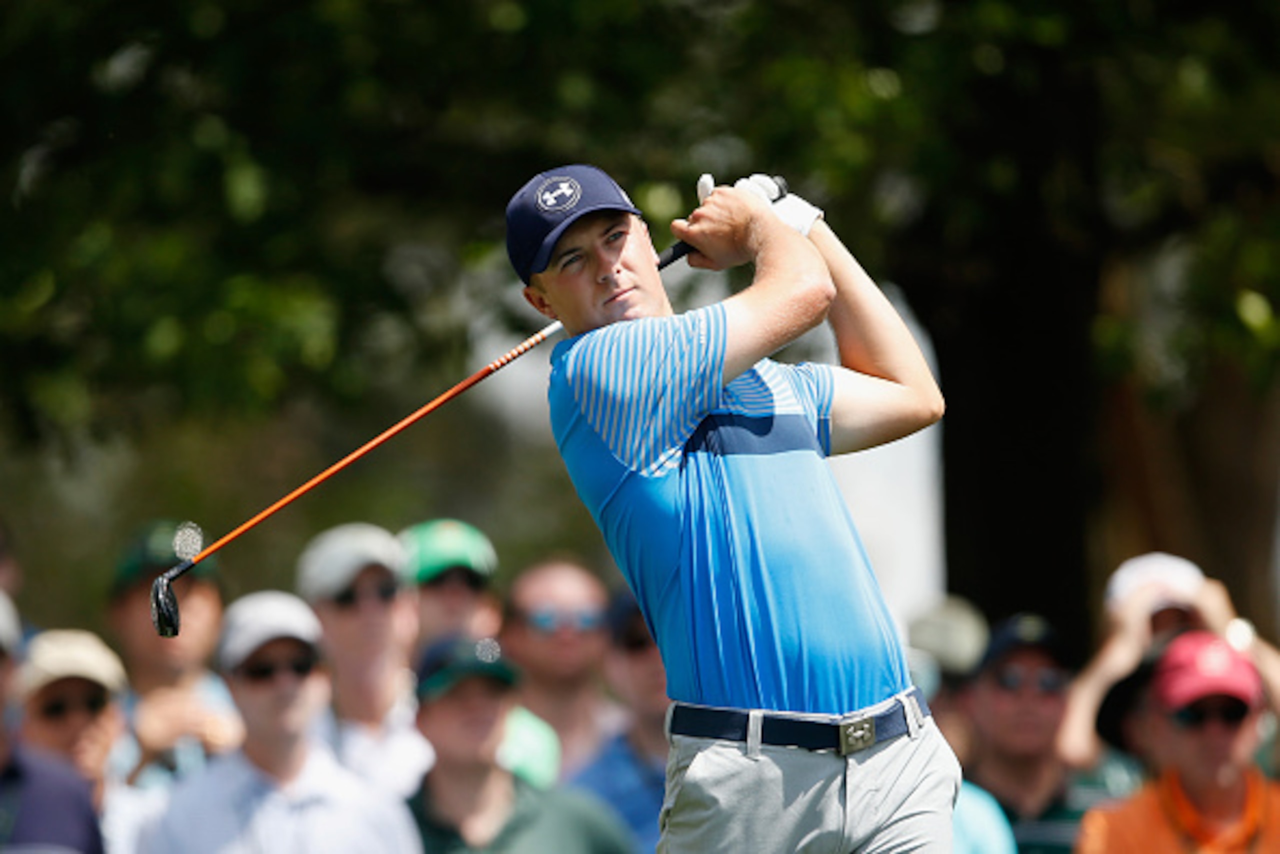 AUGUSTA, GA - APRIL 09:  Jordan Spieth of the United States plays his tee shot on the fourth hole during the first round of the 2015 Masters Tournament at Augusta National Golf Club on April 9, 2015 in Augusta, Georgia.  (Photo by Ezra Shaw/Getty Images)