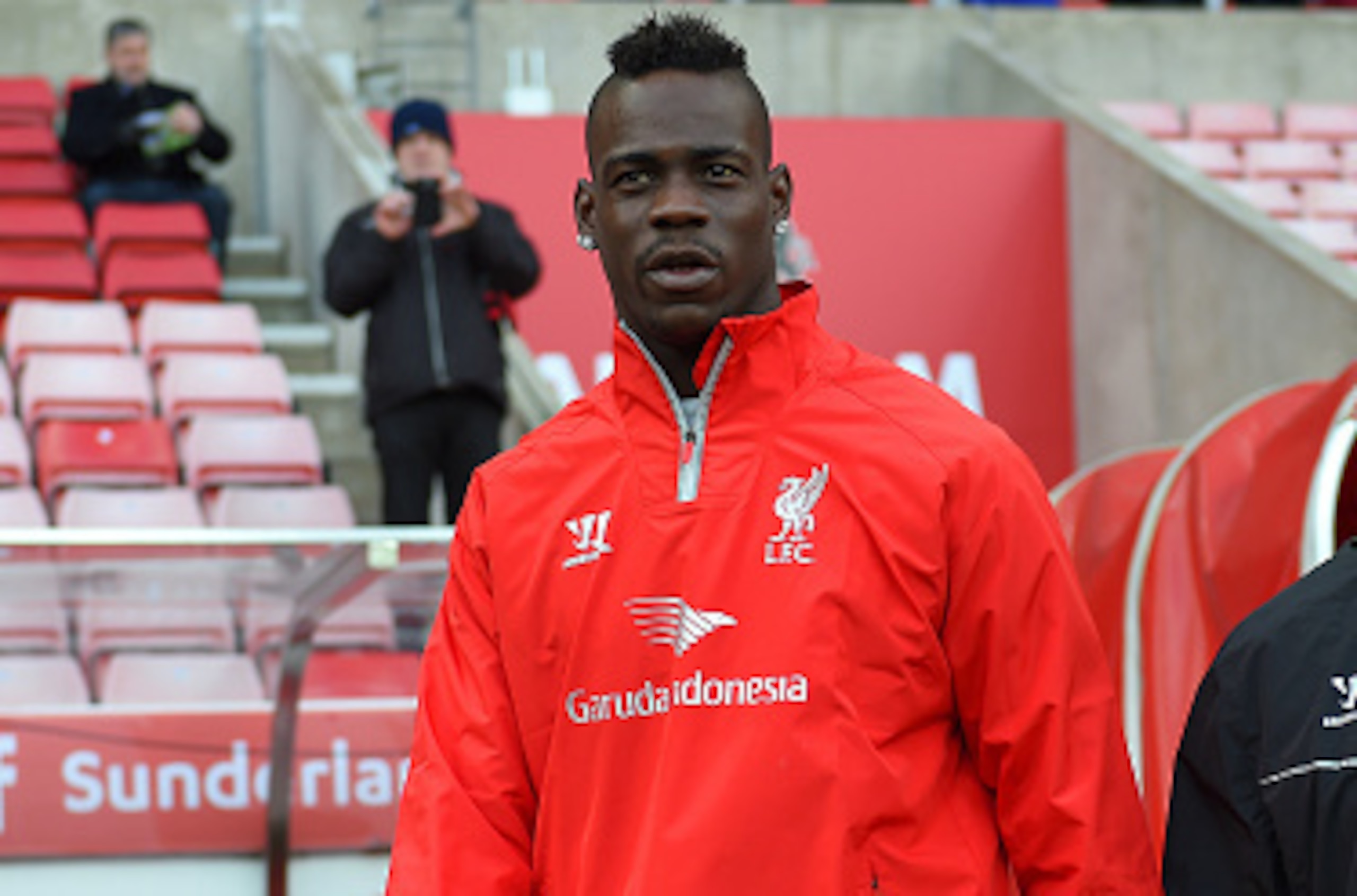 SUNDERLAND, ENGLAND - JANUARY 10:  Mario Balotelli of Liverpool walks out for the warm-up before the Barclays Premier League match between Sunderland and Liverpool at Stadium of Light on January 10, 2015 in Sunderland, England.  (Photo by Michael Regan/Ge