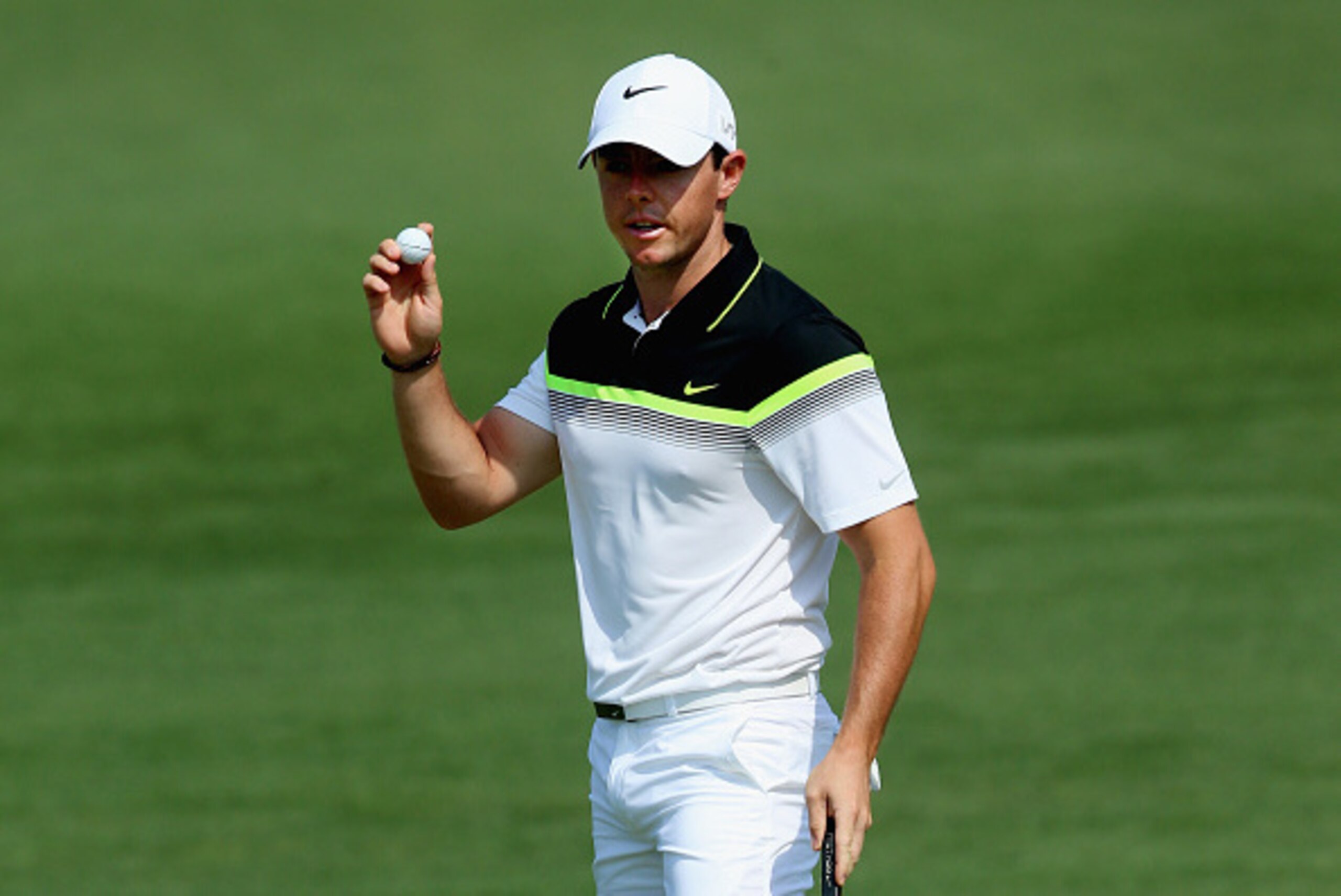 AUGUSTA, GA - APRIL 09:  Rory McIlroy of Northern Ireland waves to the gallery on the second green during the first round of the 2015 Masters Tournament at Augusta National Golf Club on April 9, 2015 in Augusta, Georgia.  (Photo by Andrew Redington/Getty 