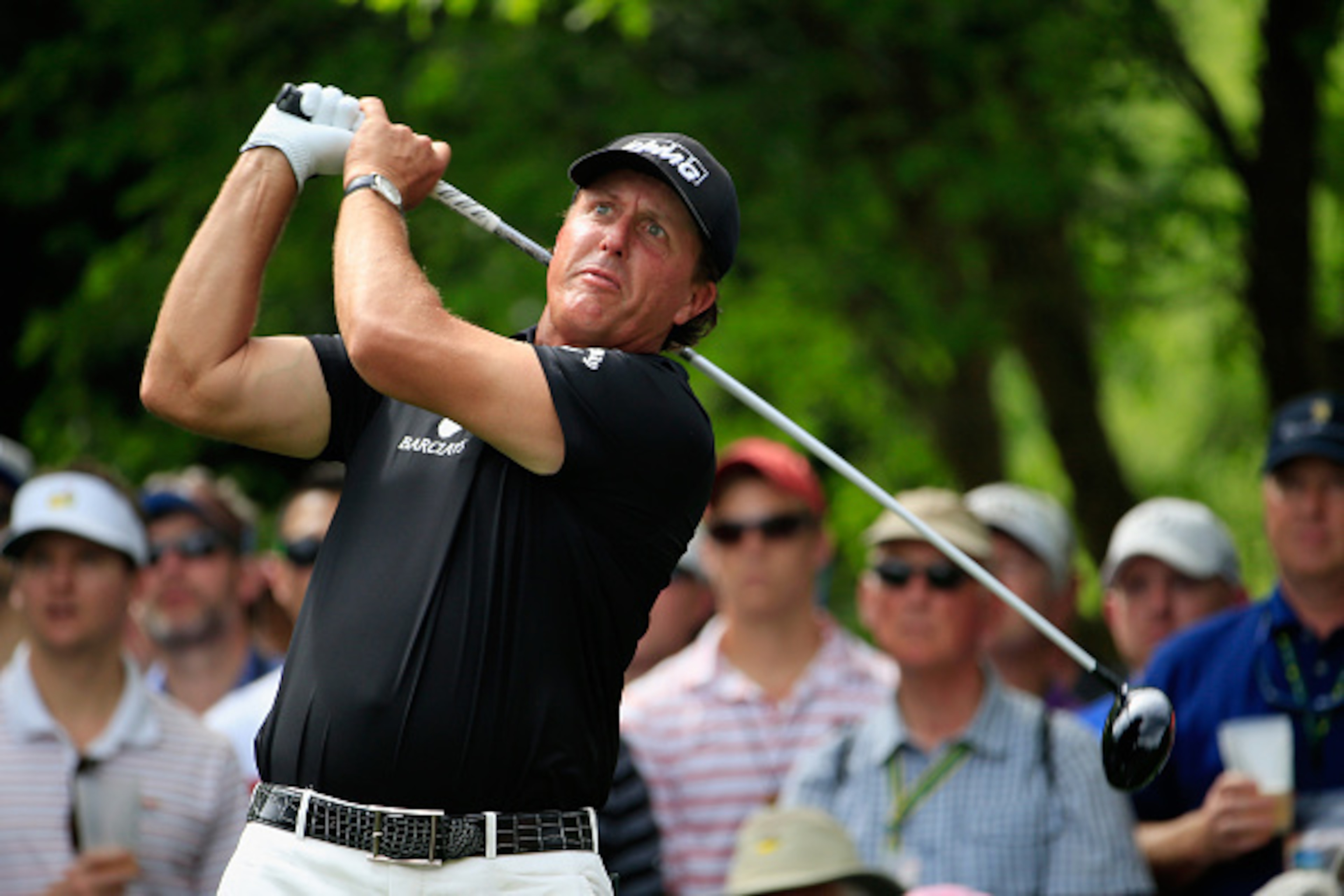 AUGUSTA, GA - APRIL 10:  Phil Mickelson of the United States hits a teeshot off of the seventh tee during the second round of the 2015 Masters Tournament at Augusta National Golf Club on April 10, 2015 in Augusta, Georgia.  (Photo by Jamie Squire/Getty Im