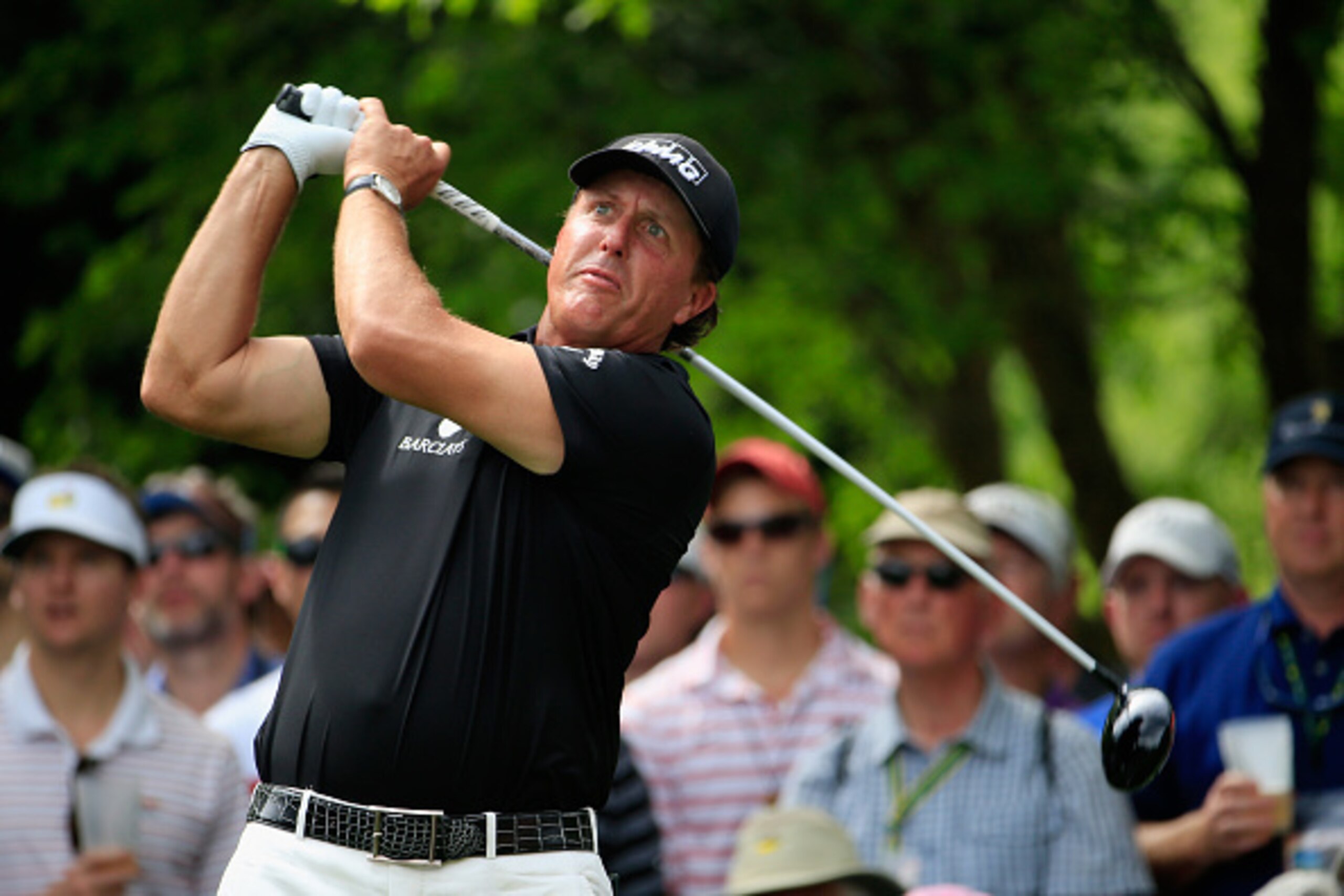 AUGUSTA, GA - APRIL 10:  Phil Mickelson of the United States hits a teeshot off of the seventh tee during the second round of the 2015 Masters Tournament at Augusta National Golf Club on April 10, 2015 in Augusta, Georgia.  (Photo by Jamie Squire/Getty Im