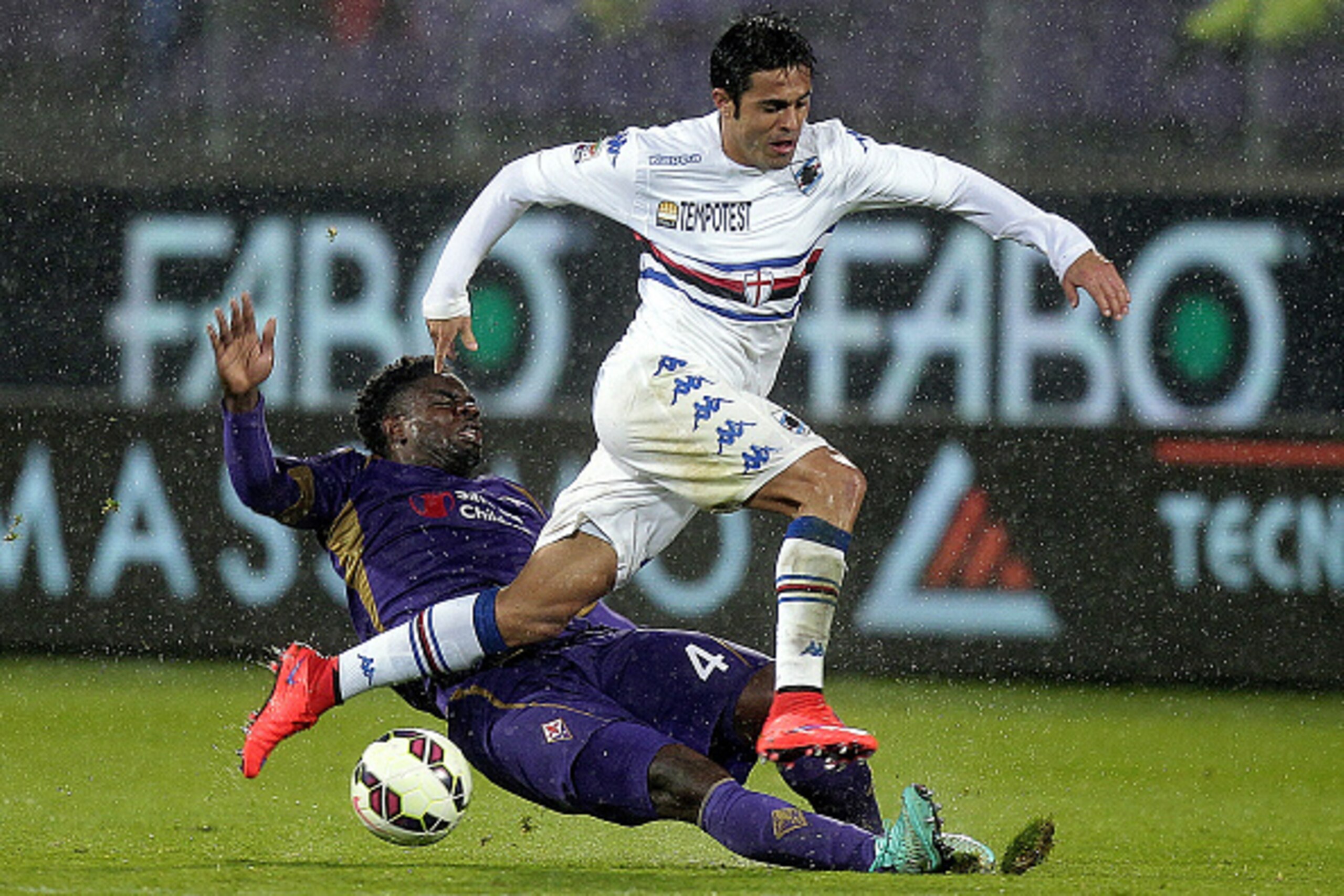 FLORENCE, ITALY - APRIL 04: Eder Citandin Martins of UC Sampdoria in action during the Serie A match between ACF Fiorentina and UC Sampdoria at Stadio Artemio Franchi on April 4, 2015 in Florence, Italy.  (Photo by Gabriele Maltinti/Getty Images)