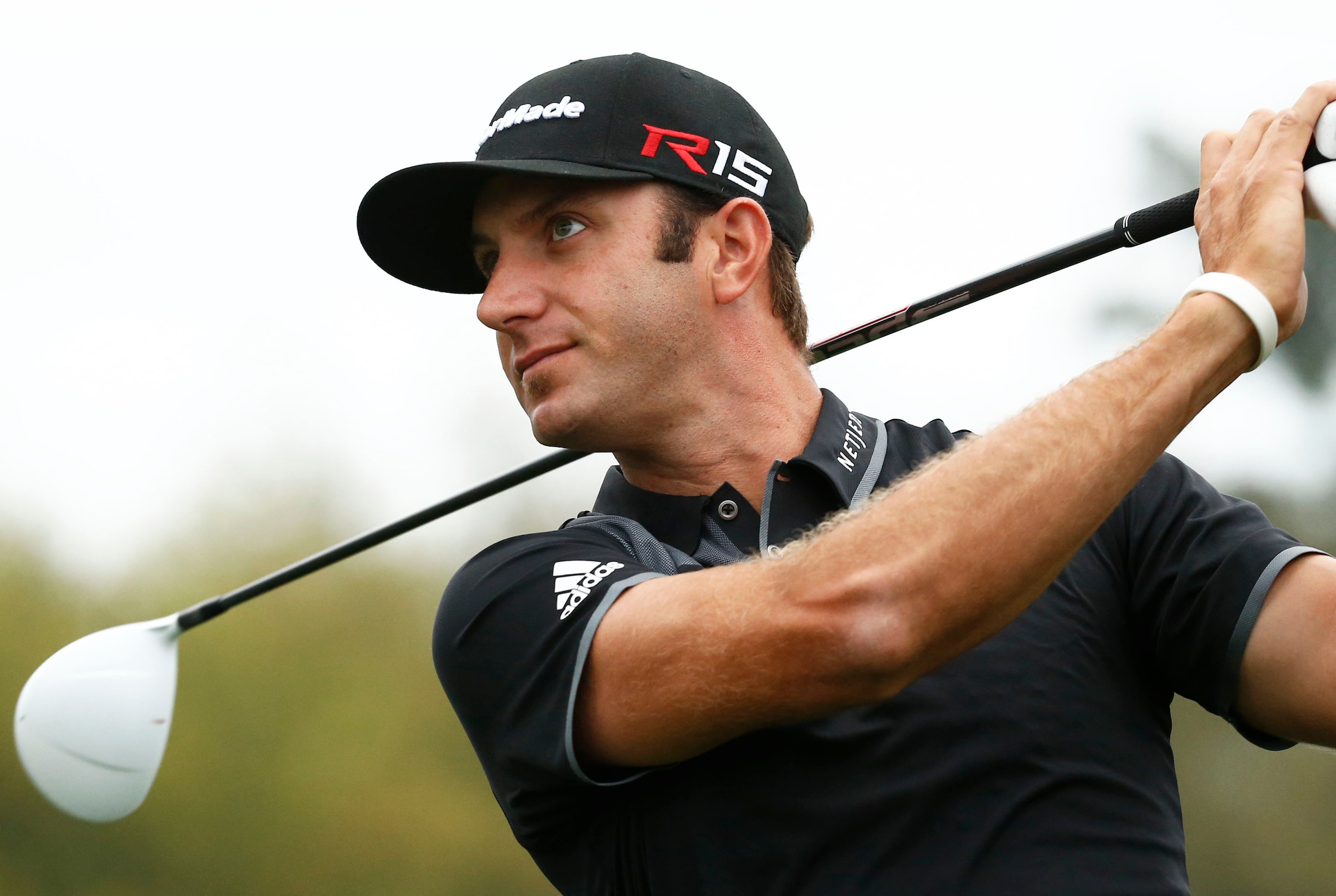 Apr 7, 2015; Augusta, GA, USA; Dustin Johnson tees off on the 1st hole during a practice round for The Masters golf tournament at Augusta National Golf Club. Mandatory Credit: Rob Schumacher-USA TODAY Sports Apr 7, 2015; Augusta, GA, USA; Dustin Johnson tees off on the 1st hole during a practice round for The Masters golf tournament at Augusta National Golf Club. Mandatory Credit: Rob Schumacher-USA TODAY Sports