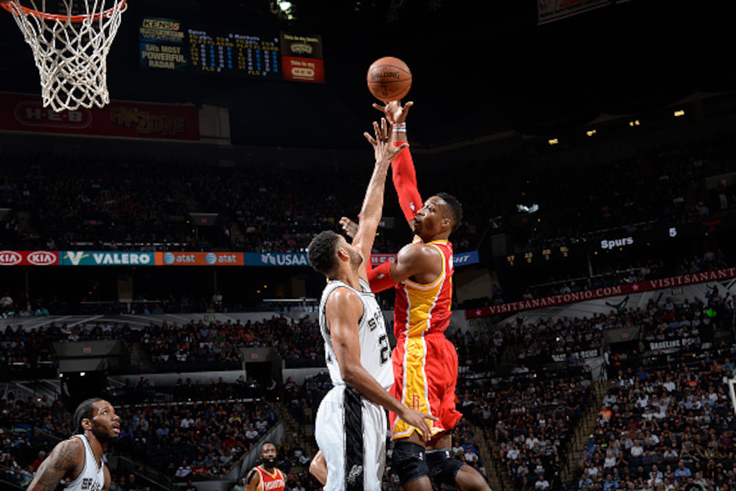 SAN ANTONIO, TX - APRIL 8:  Dwight Howard #12 of the Houston Rockets shoots the ball against the San Antonio Spurs on April 8, 2015 at the AT&T Center in San Antonio, Texas. NOTE TO USER: User expressly acknowledges and agrees that, by downloading and or 