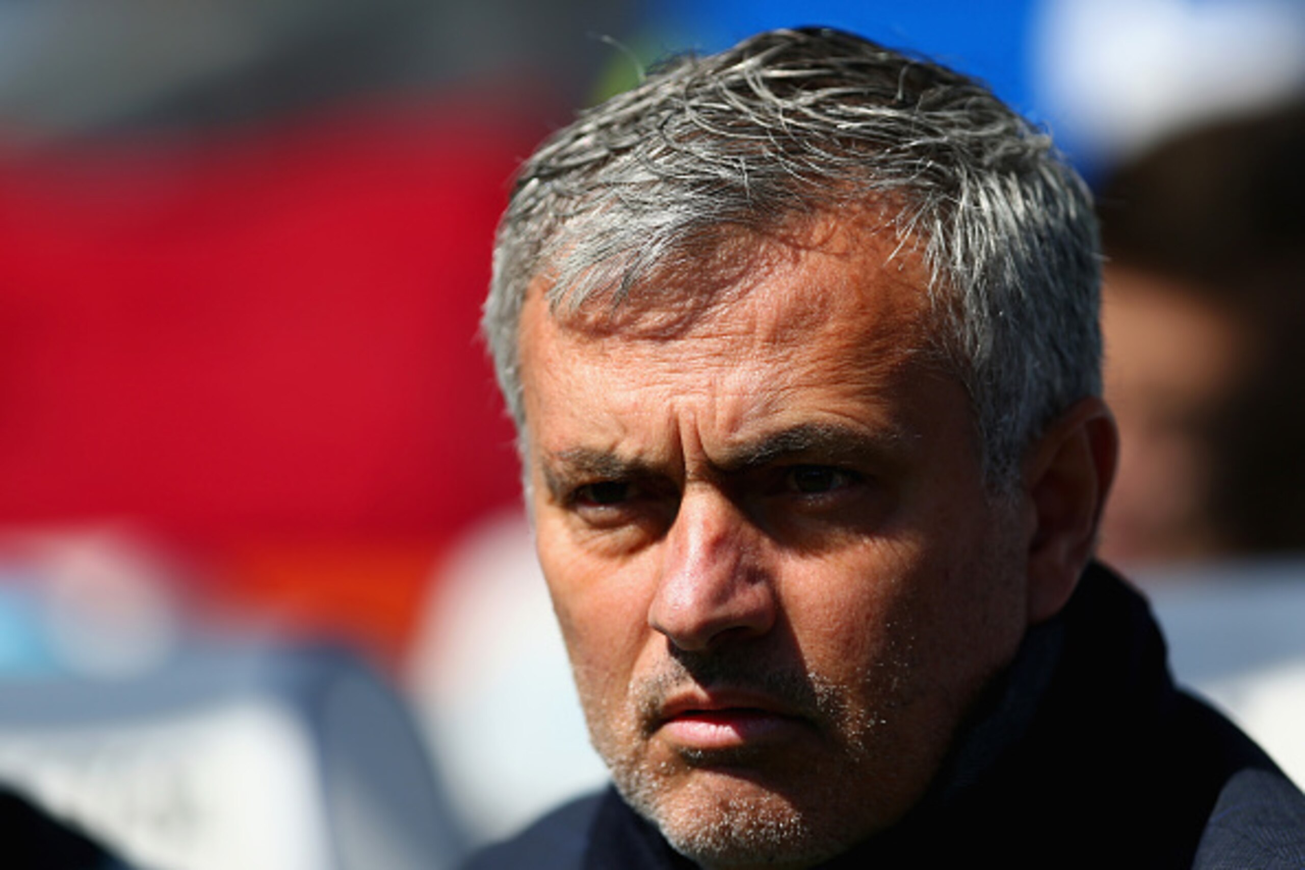 LONDON, ENGLAND - APRIL 12: Manager Jose Mourinho of Chelsea looks on during the Barclays Premier League match between Queens Park Rangers and Chelsea at Loftus Road on April 12, 2015 in London, England.  (Photo by Paul Gilham/Getty Images)