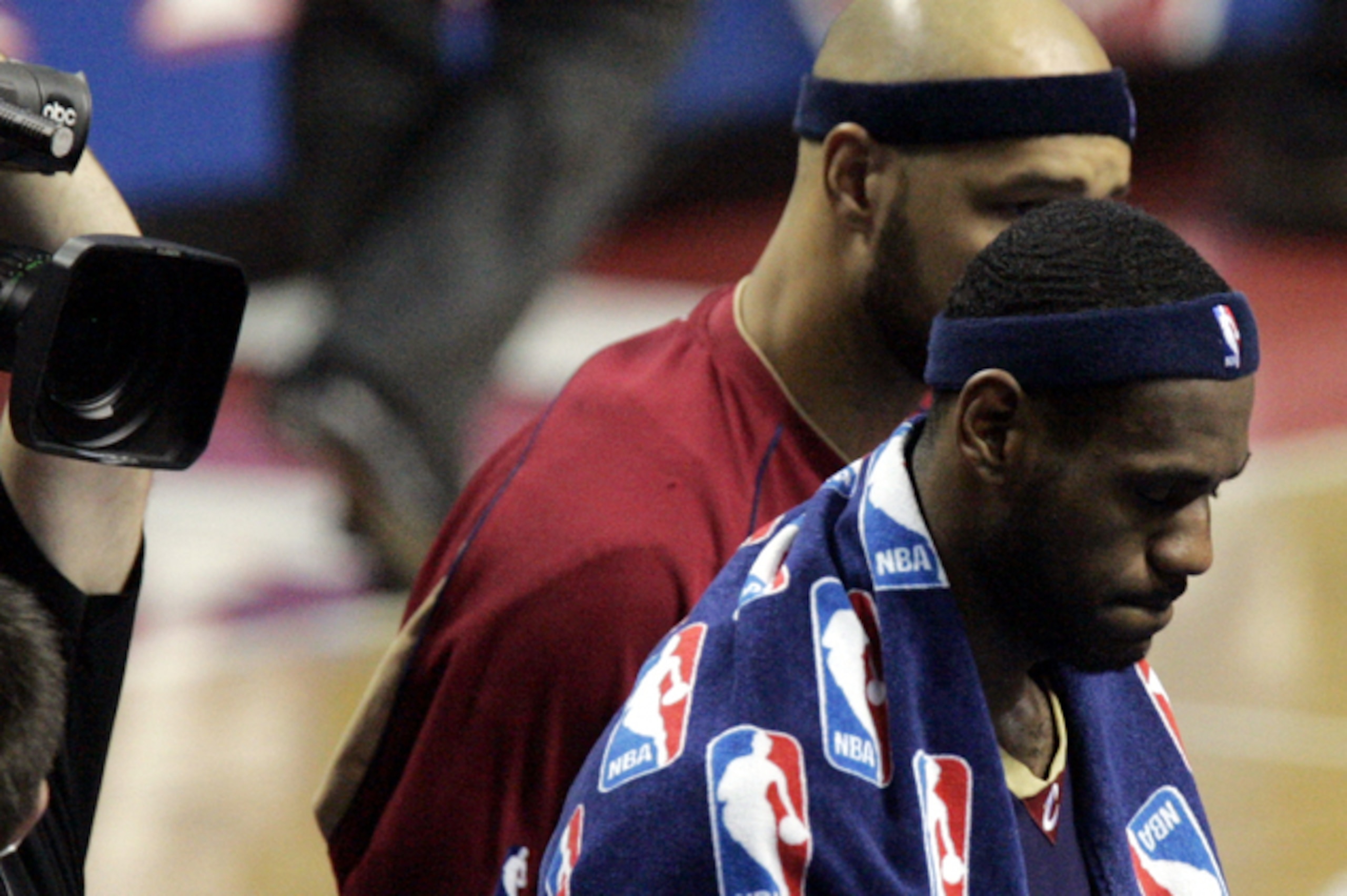 LeBron James leaving the court after losing the Eastern Conference Semifinals to the Detroit Pistons in 2006. LeBron James leaving the court after losing the Eastern Conference Semifinals to the Detroit Pistons in 2006.