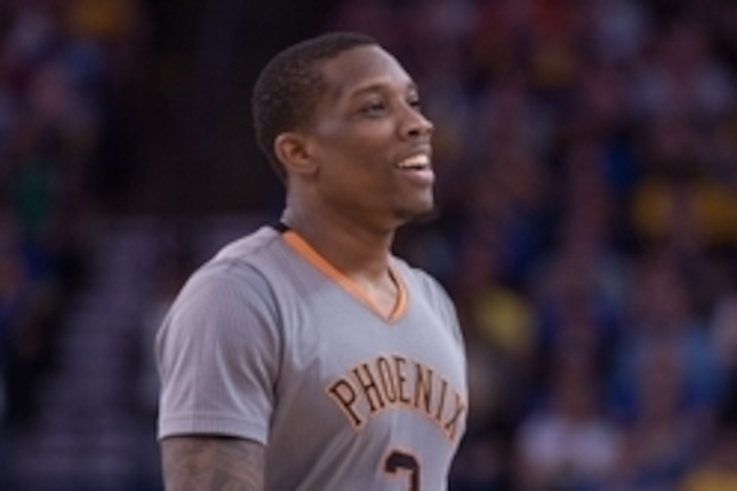 April 2, 2015; Oakland, CA, USA; Phoenix Suns guard Eric Bledsoe (2) looks on during the third quarter against the Golden State Warriors at Oracle Arena. The Warriors defeated the Suns 107-106. Mandatory Credit: Kyle Terada-USA TODAY Sports April 2, 2015; Oakland, CA, USA; Phoenix Suns guard Eric Bledsoe (2) looks on during the third quarter against the Golden State Warriors at Oracle Arena. The Warriors defeated the Suns 107-106. Mandatory Credit: Kyle Terada-USA TODAY Sports