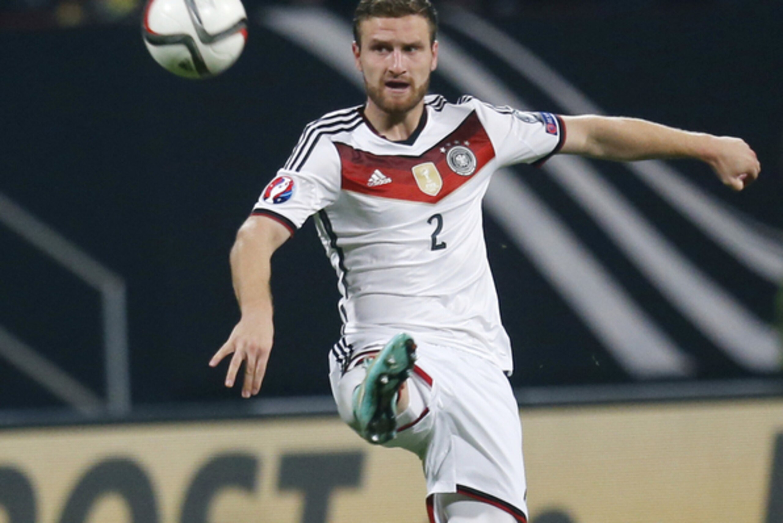 Shkodran Mustafi will attempt to contain Suarez in what's sure to be a battle royal. Shkodran Mustafi will attempt to contain Suarez in what's sure to be a battle royal.