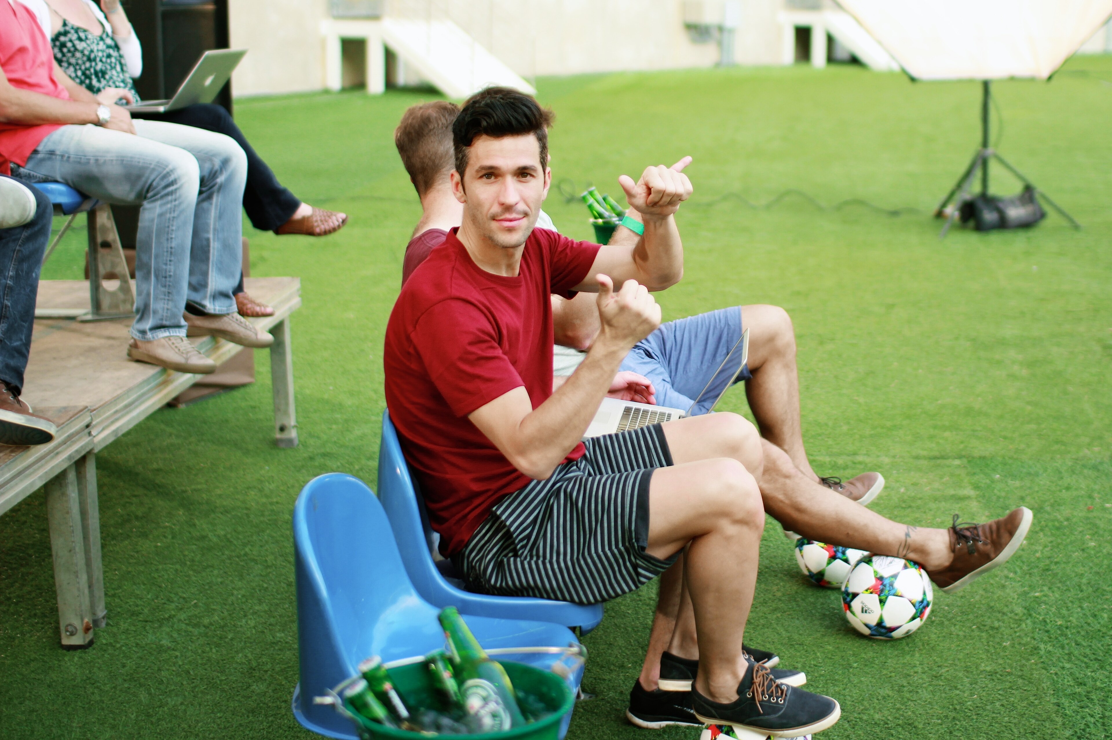 Luis Enrique taking it easy at the Maracana Luis Enrique taking it easy at the Maracana
