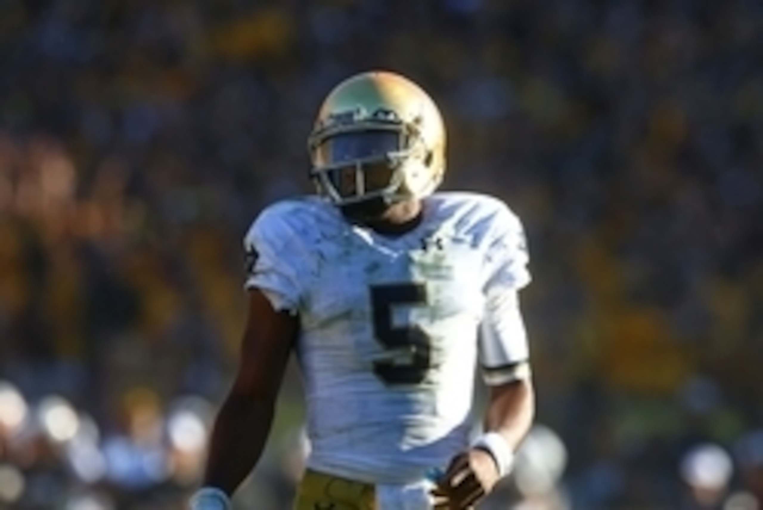 Nov 8, 2014; Tempe, AZ, USA; Notre Dame Fighting Irish quarterback Everett Golson (5) against the Arizona State Sun Devils at Sun Devil Stadium. Arizona State defeated Notre Dame 55-31. Mandatory Credit: Mark J. Rebilas-USA TODAY Sports Nov 8, 2014; Tempe, AZ, USA; Notre Dame Fighting Irish quarterback Everett Golson (5) against the Arizona State Sun Devils at Sun Devil Stadium. Arizona State defeated Notre Dame 55-31. Mandatory Credit: Mark J. Rebilas-USA TODAY Sports