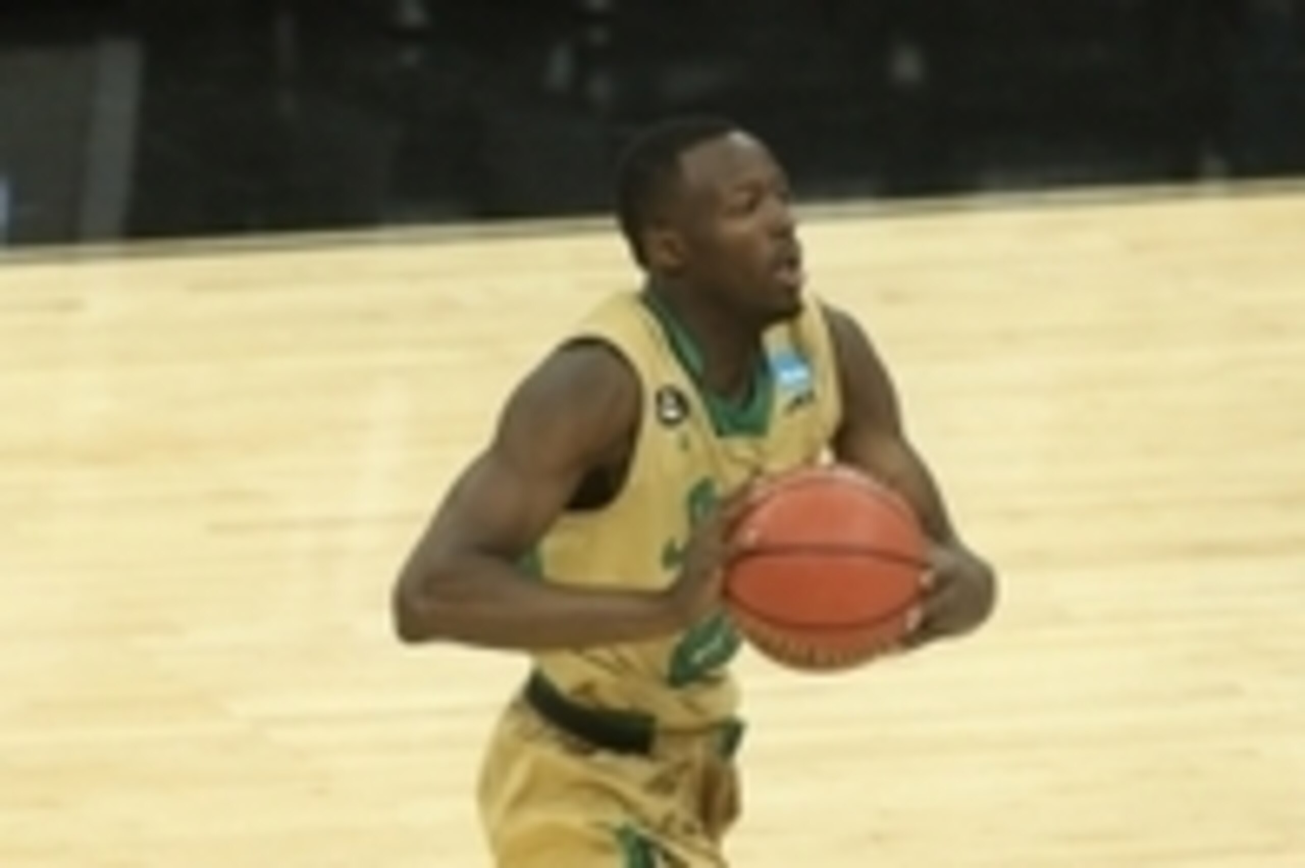 Mar 21, 2015; Pittsburgh, PA, USA; Notre Dame Fighting Irish guard Jerian Grant (22) handles the ball against the Butler Bulldogs during the second half in the third round of the 2015 NCAA Tournament at the CONSOL Energy Center. Notre Dame won 67-64 in ov Mar 21, 2015; Pittsburgh, PA, USA; Notre Dame Fighting Irish guard Jerian Grant (22) handles the ball against the Butler Bulldogs during the second half in the third round of the 2015 NCAA Tournament at the CONSOL Energy Center. Notre Dame won 67-64 in ov
