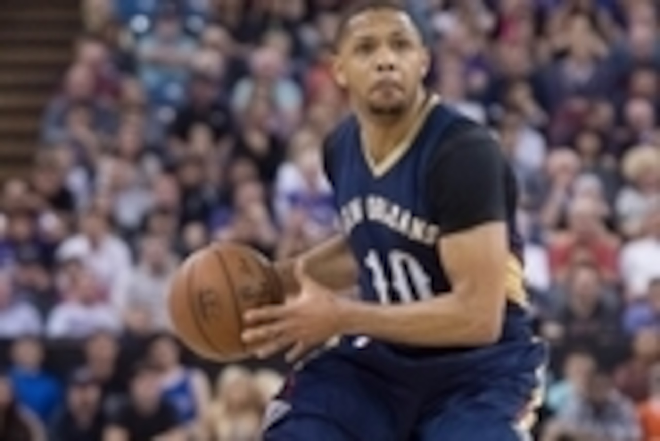 April 3, 2015; Sacramento, CA, USA; New Orleans Pelicans guard Eric Gordon (10) dribbles the basketball during the fourth quarter against the Sacramento Kings at Sleep Train Arena. The Pelicans defeated the Kings 101-95. Mandatory Credit: Kyle Terada-USA 