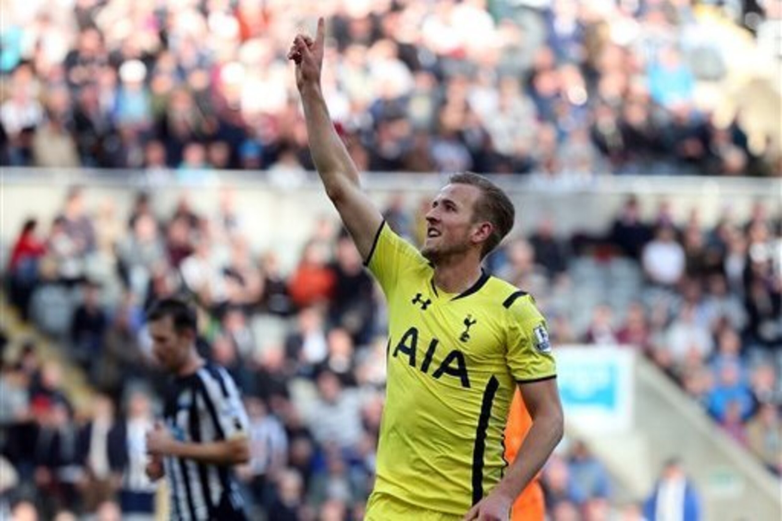 Kane celebrates in front of the travelling Spurs fans at St James' Park.