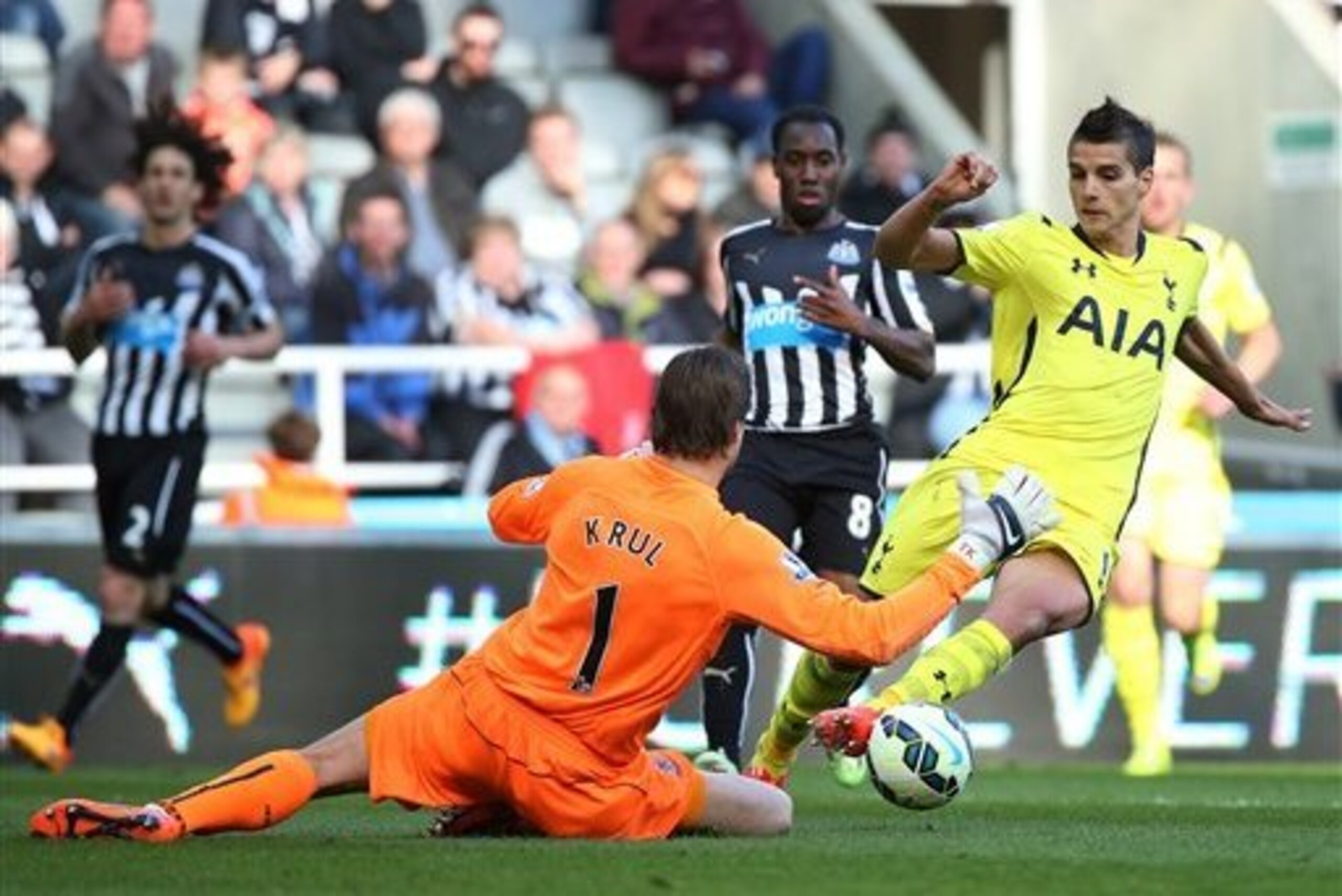 Erik Lamela was stifled by Tim Krul here, and again in a more direct chance later in the match.