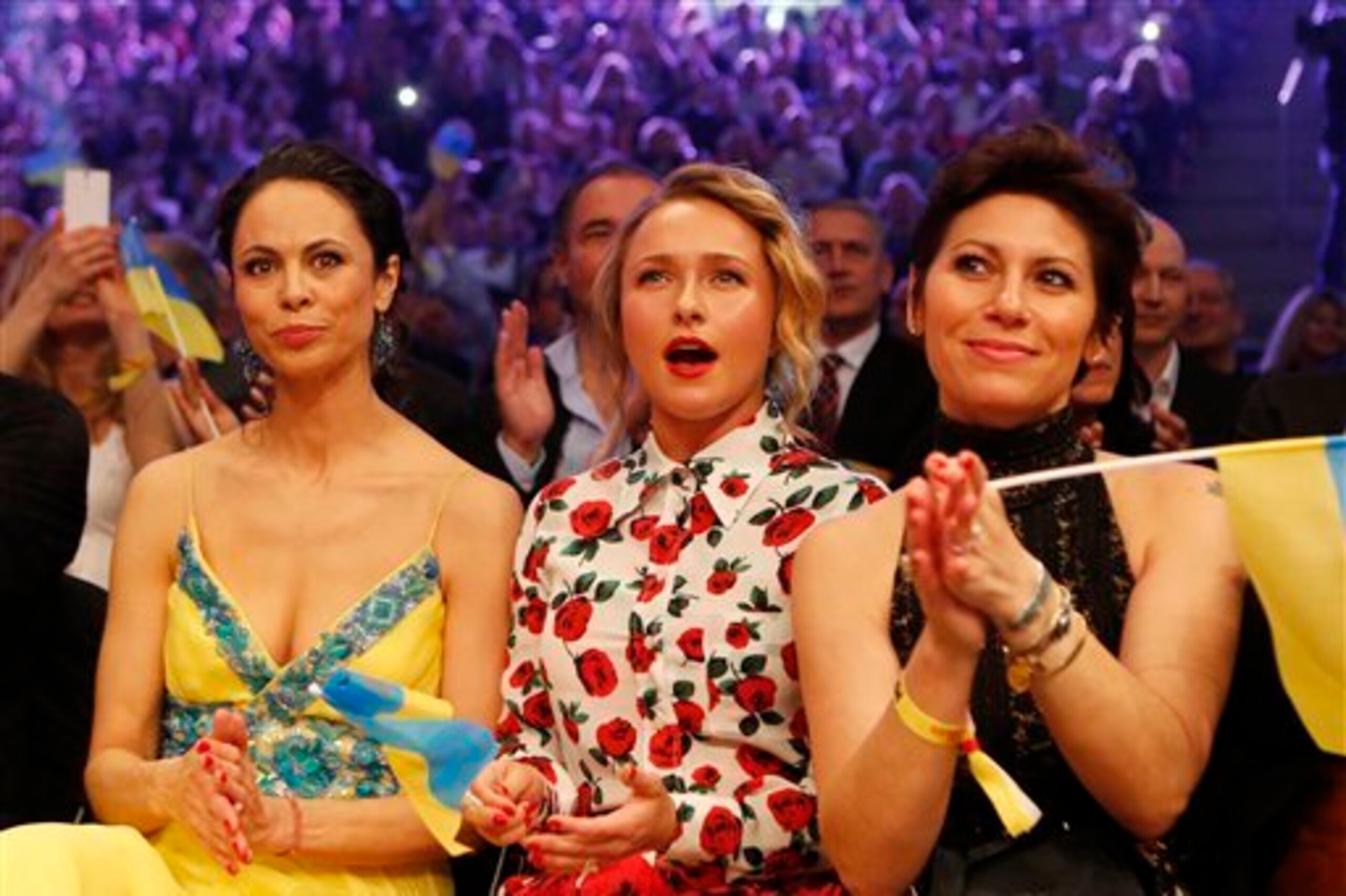 Klitschko's movie star fiancee (middle) is a ringside fixture. Klitschko's movie star fiancee (middle) is a ringside fixture.